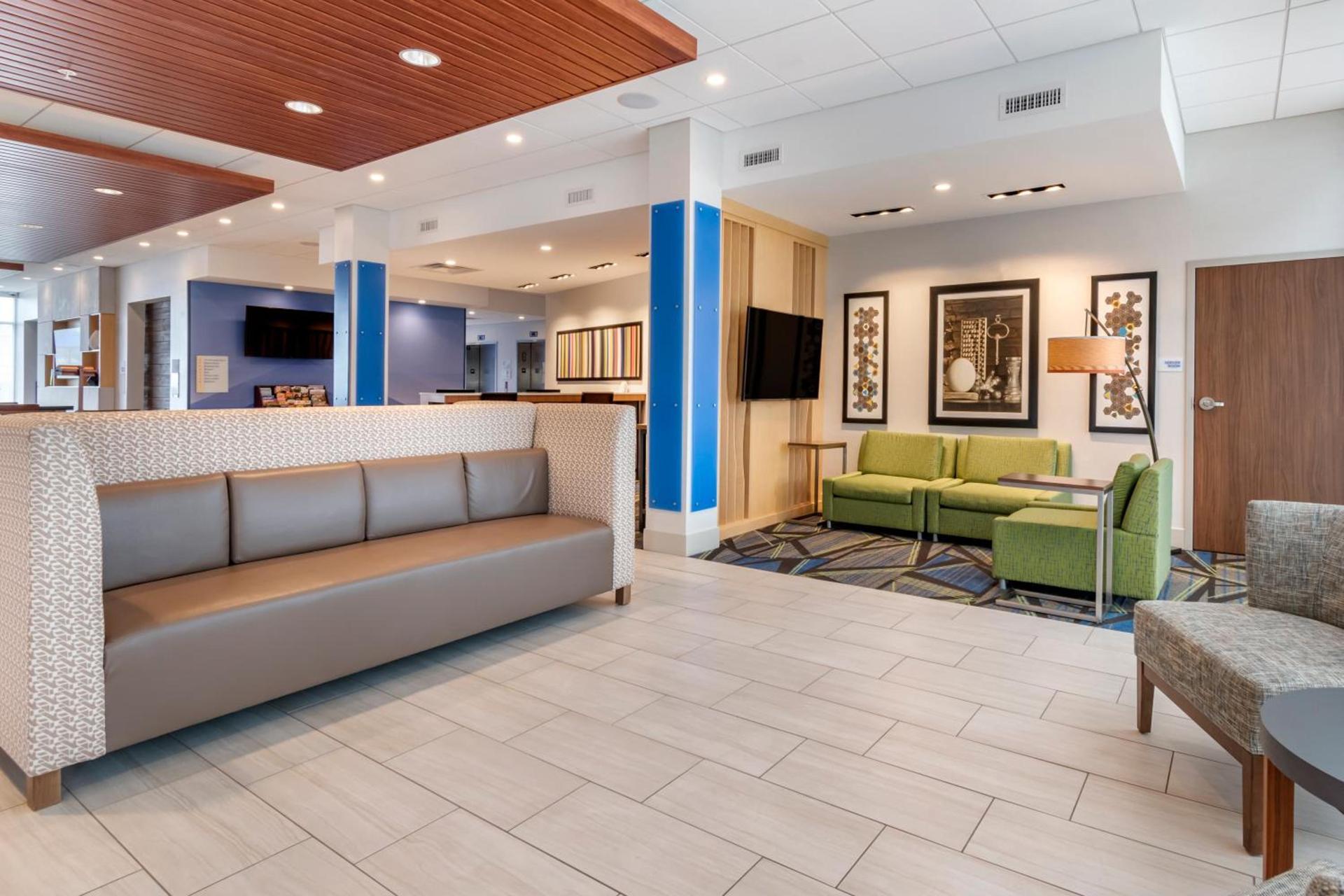 Holiday Inn Express & Suites - Lancaster - Mount Joy by IHG photo 19