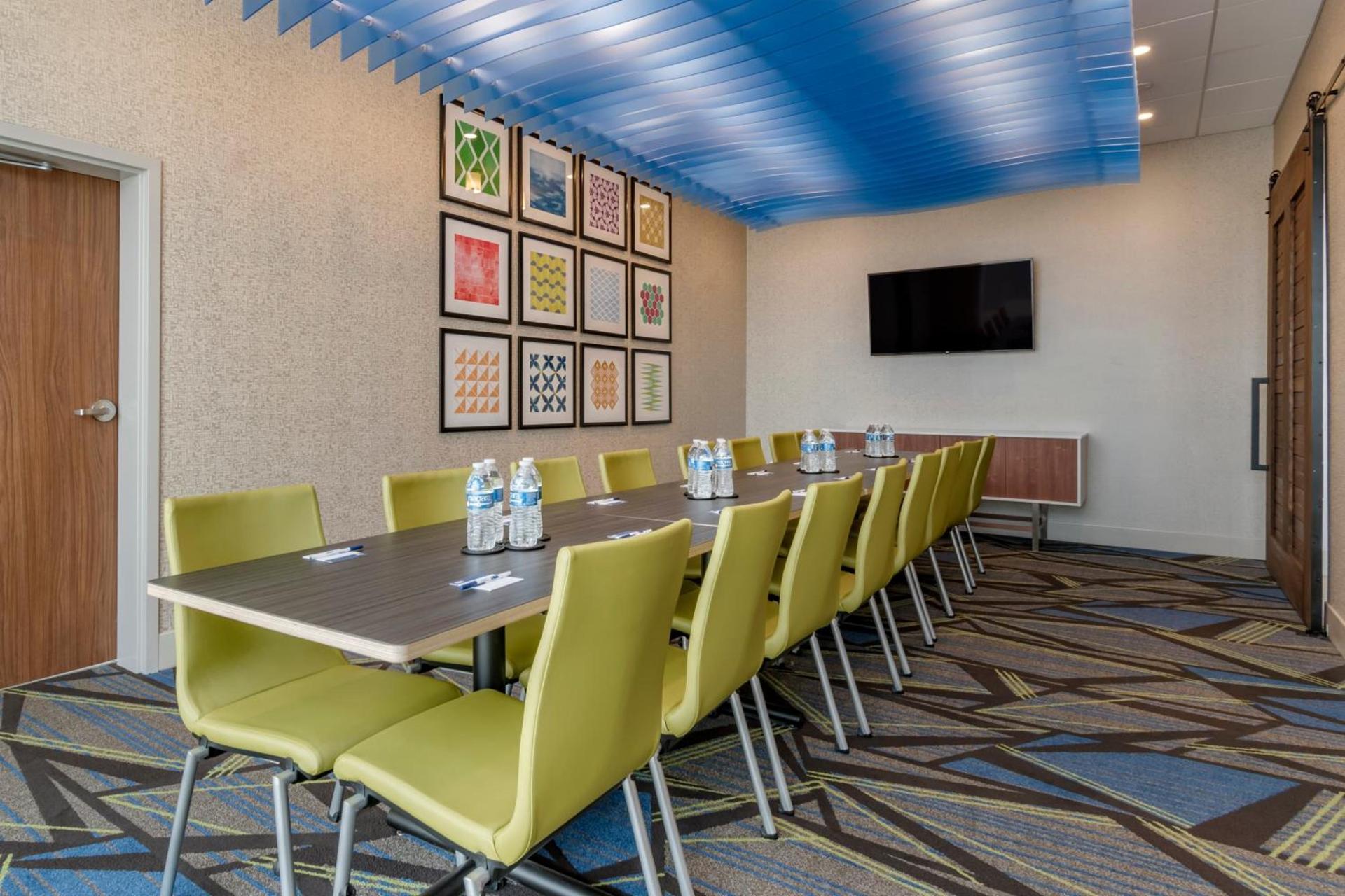 Holiday Inn Express & Suites - Lancaster - Mount Joy by IHG photo 22