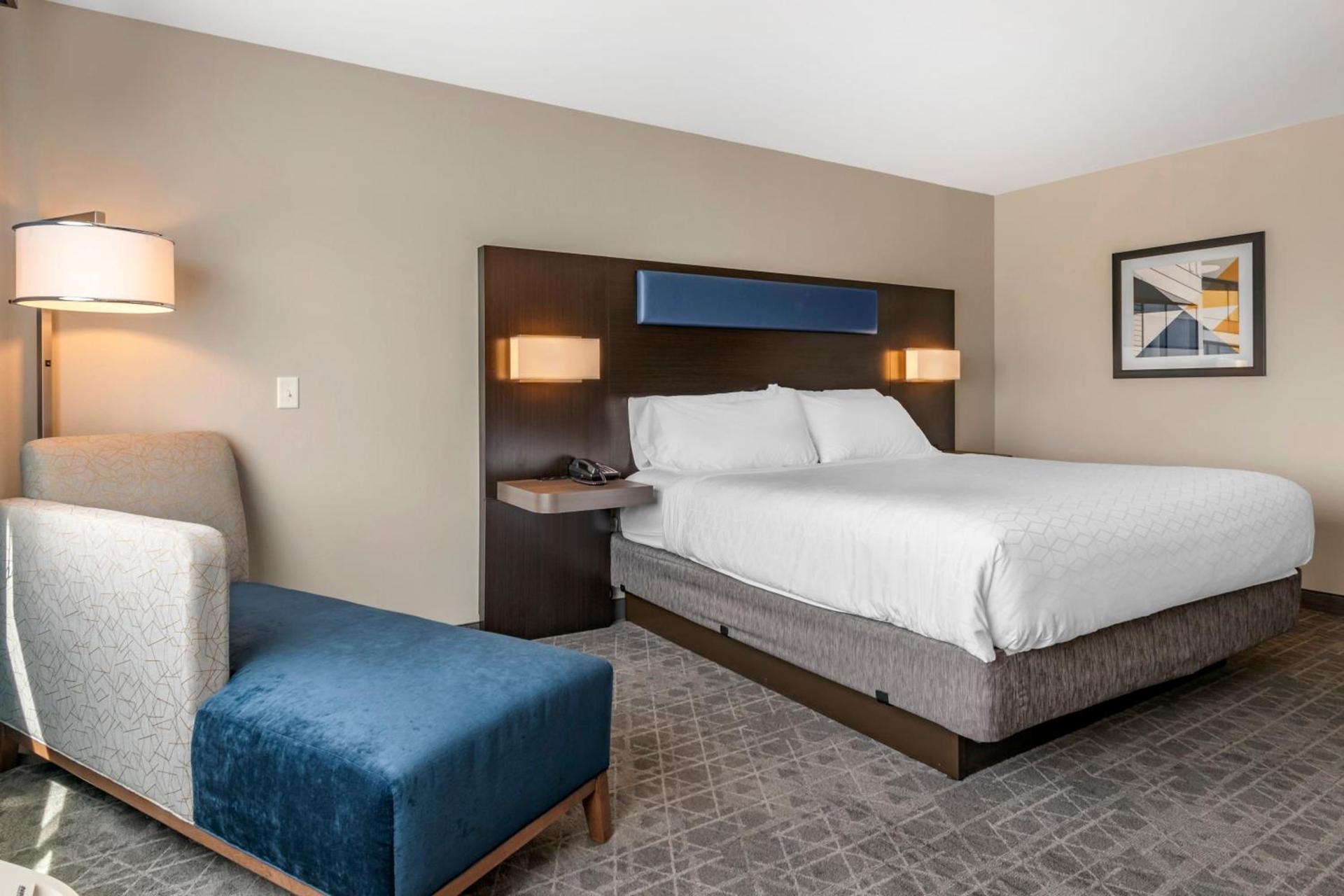 Holiday Inn Express & Suites - Lancaster - Mount Joy by IHG photo 31