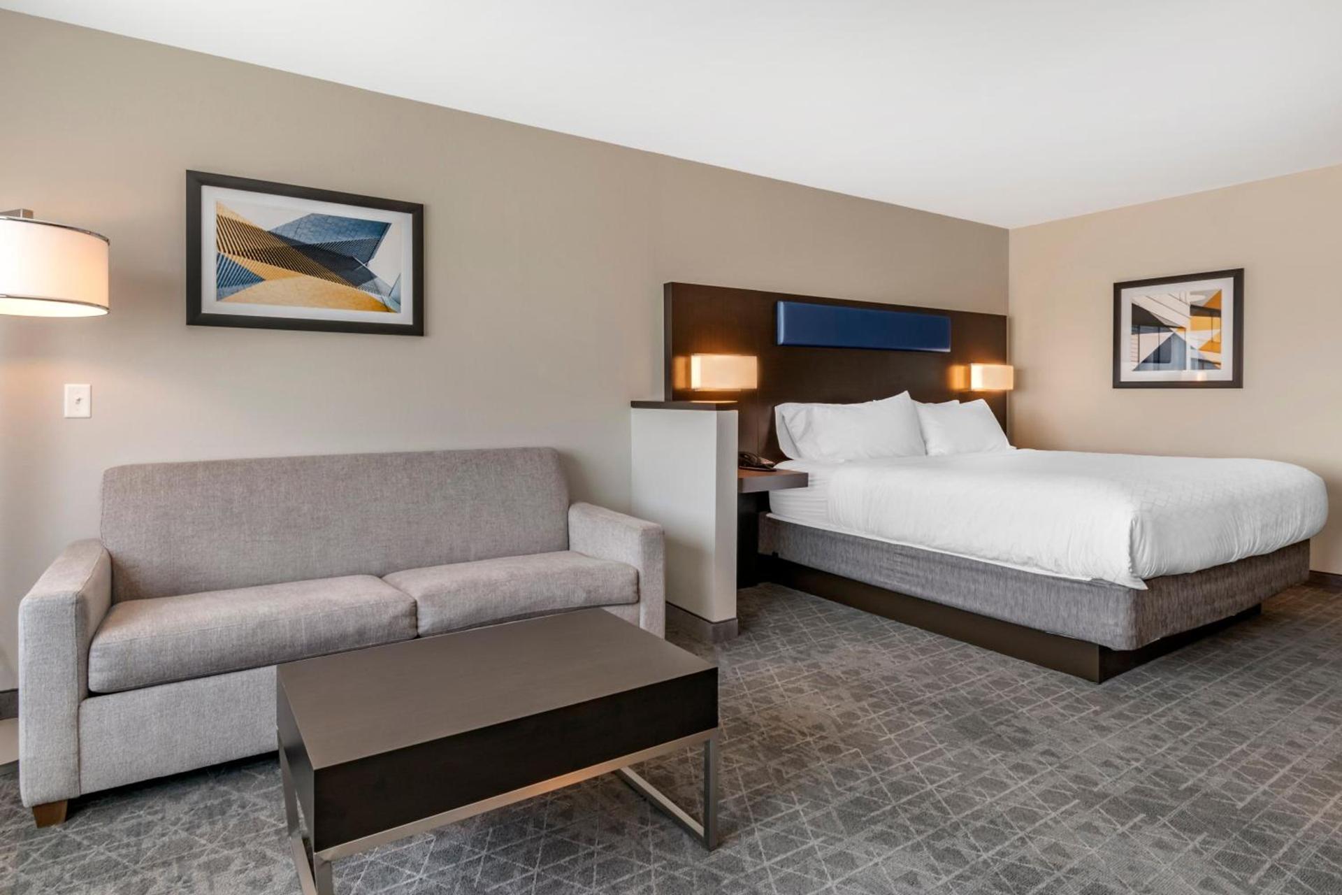 Holiday Inn Express & Suites - Lancaster - Mount Joy by IHG photo 33