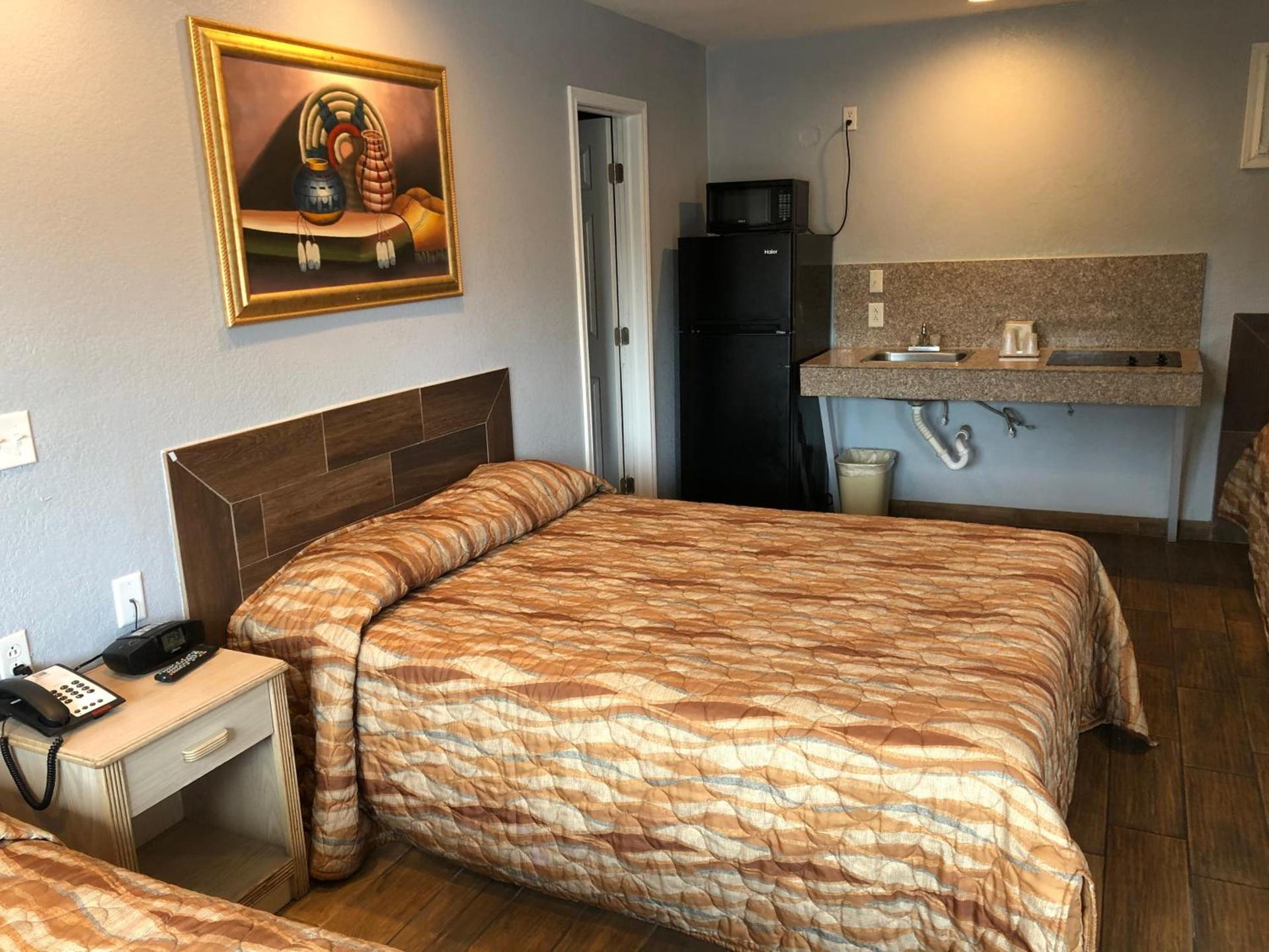 Budget inn photo 21