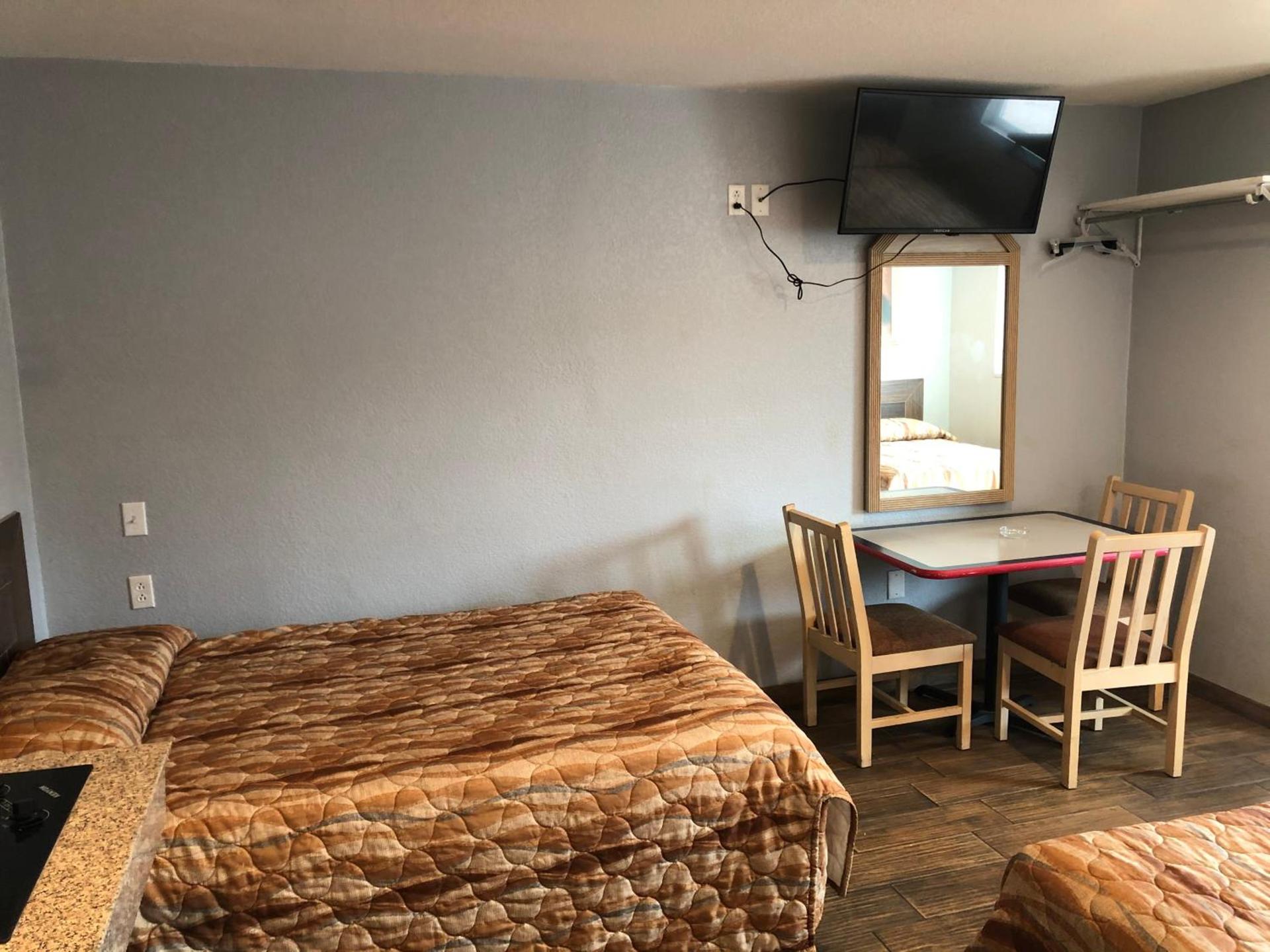 Budget inn photo 25