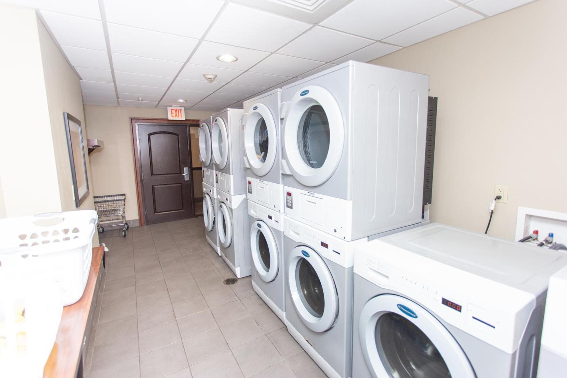 Staybridge Suites Bowling Green by IHG photo 59