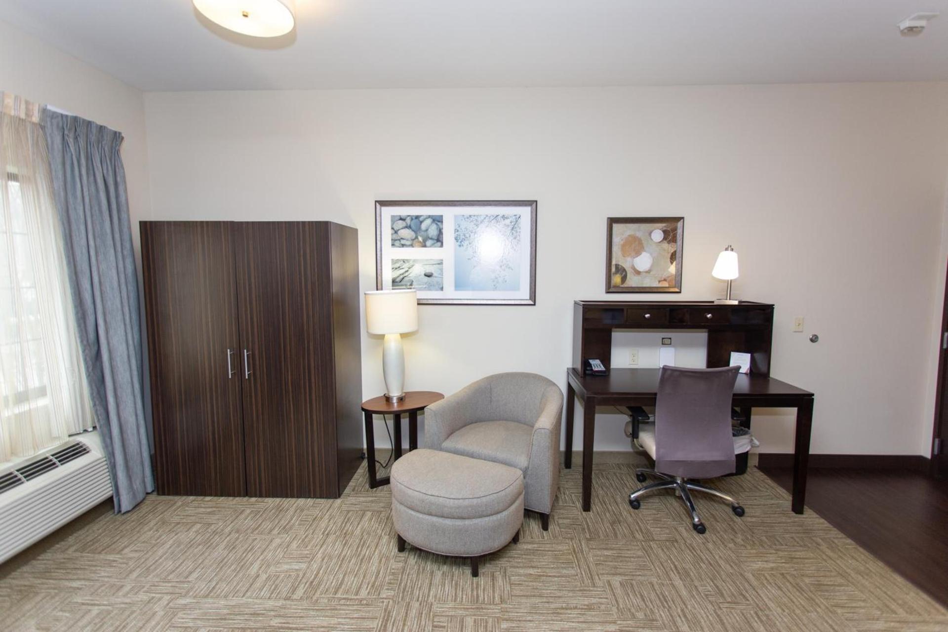 Staybridge Suites Bowling Green by IHG photo 71