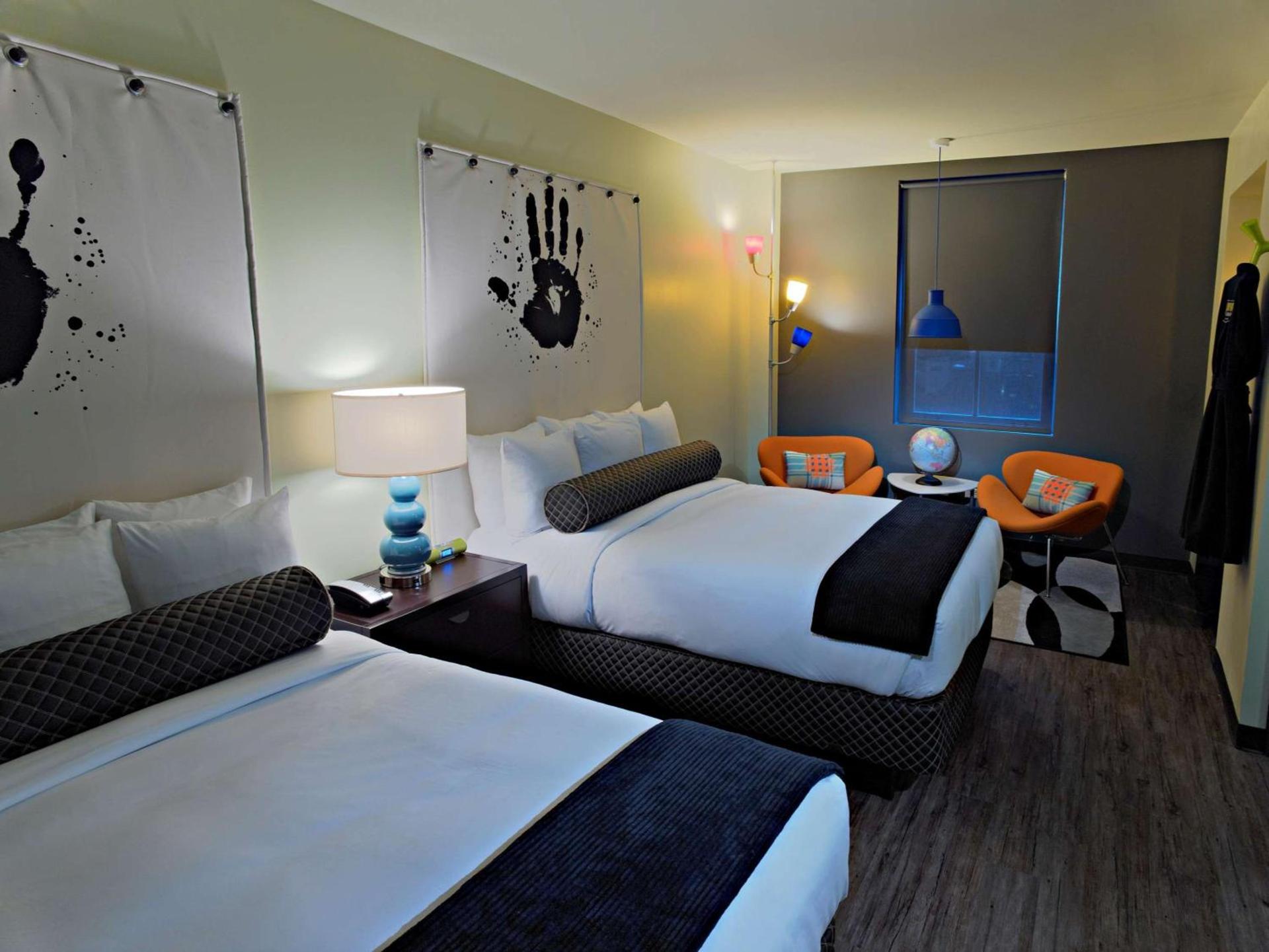 ACME Hotel Chicago, Outset Collection by Hilton photo 5