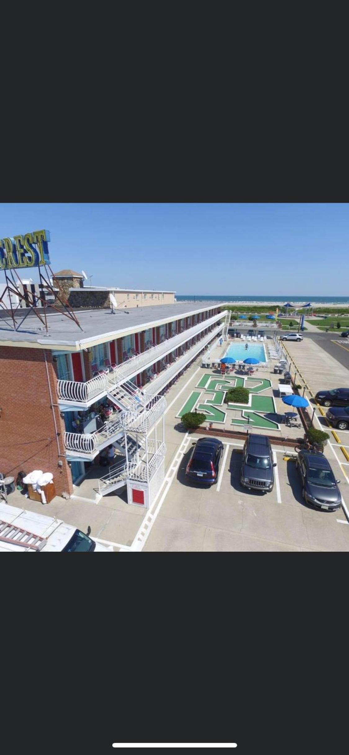Gold Crest Motel photo 19