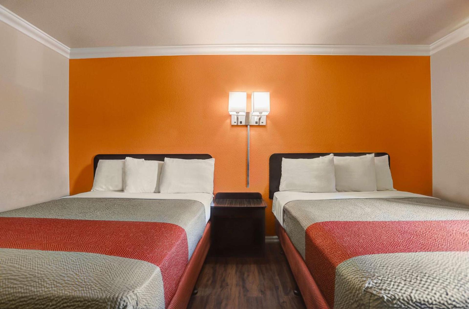 Motel 6-Fresno, CA - Belmont Ave photo 14