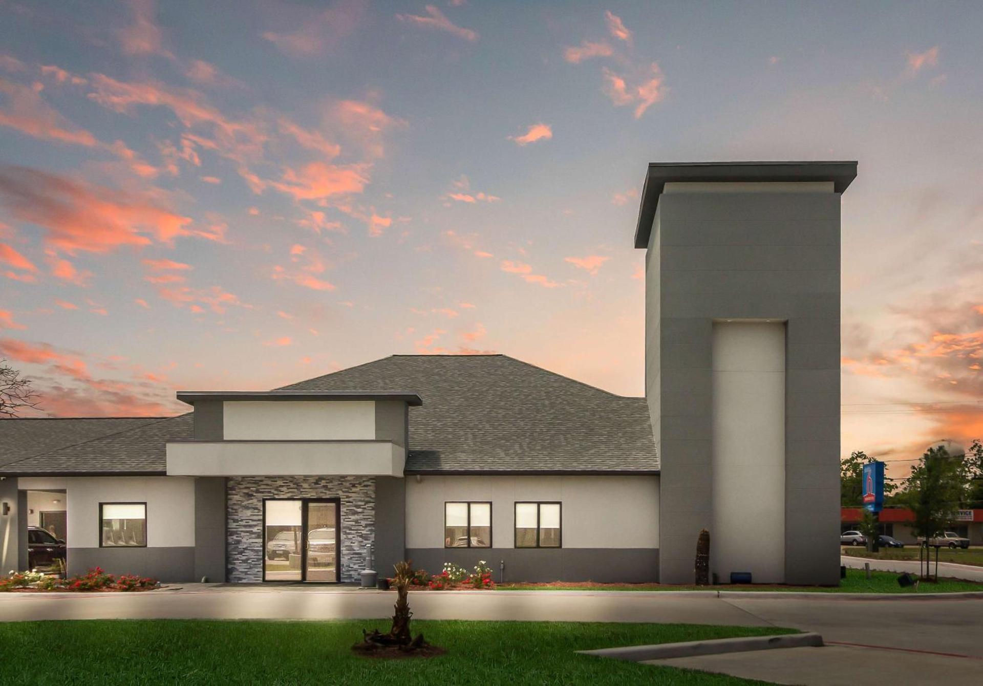 Studio 6 Deer Park, Tx photo 4