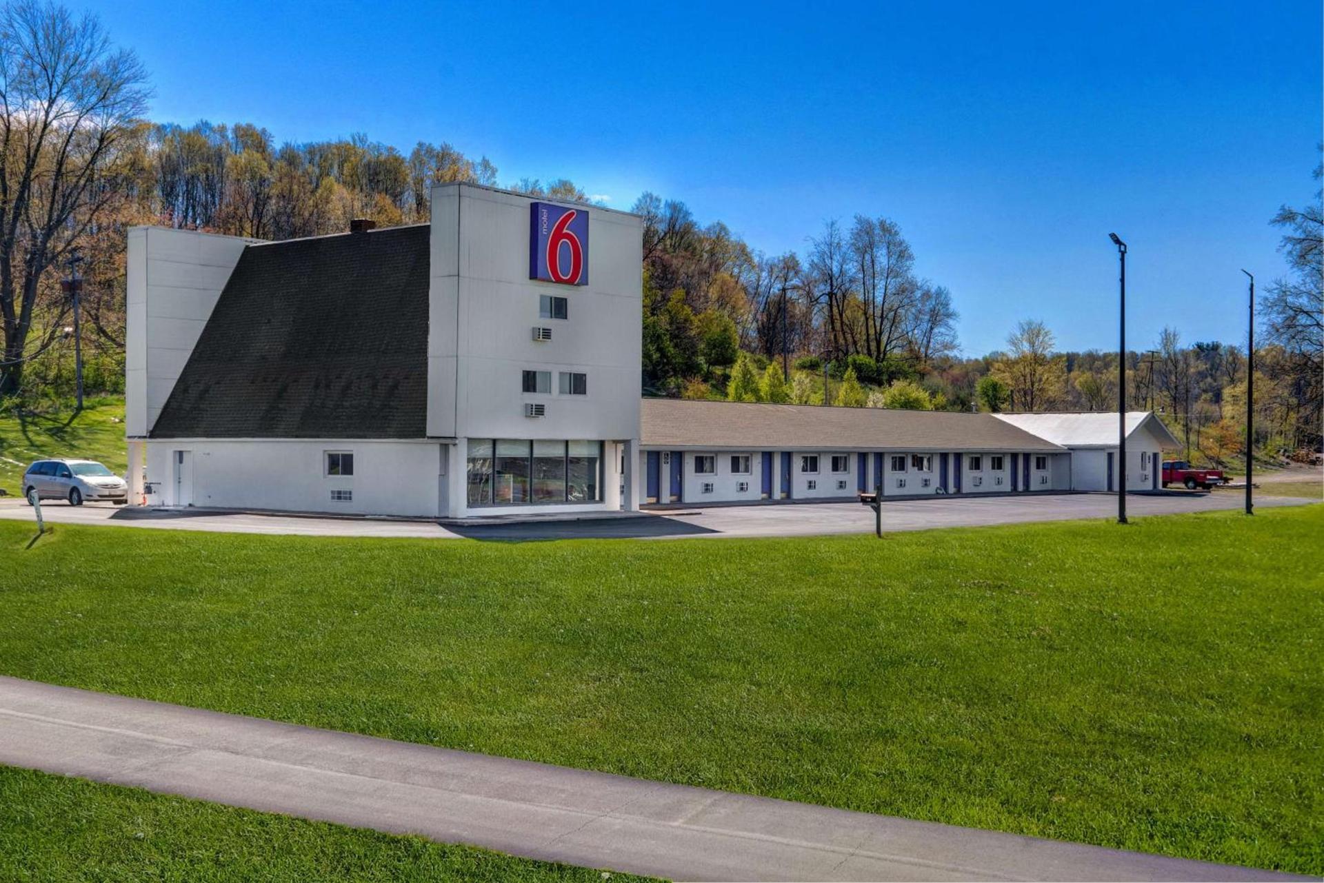 Motel 6 Bellville, OH photo 3
