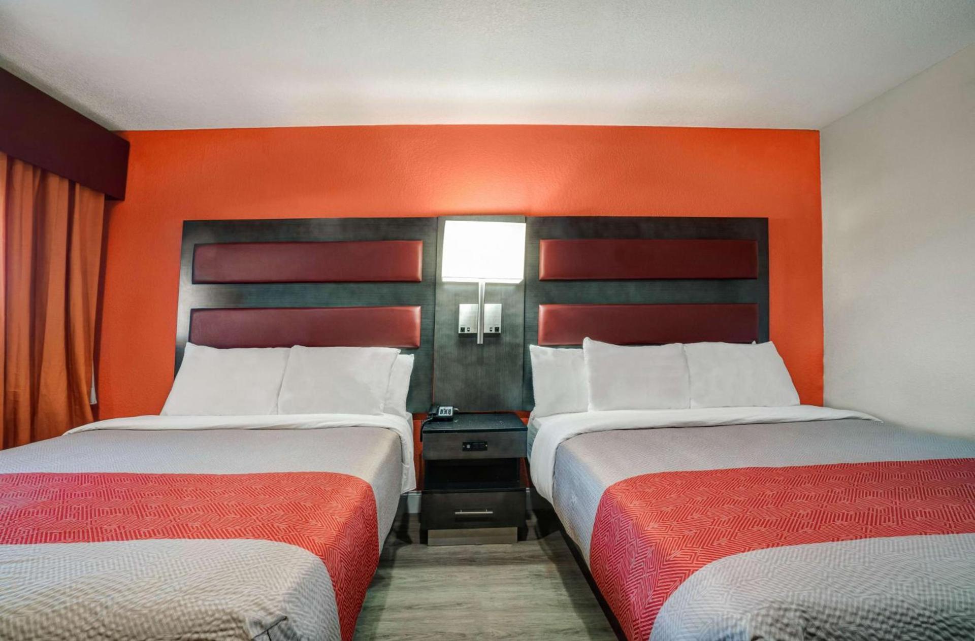 Motel 6 Bellville, OH photo 5