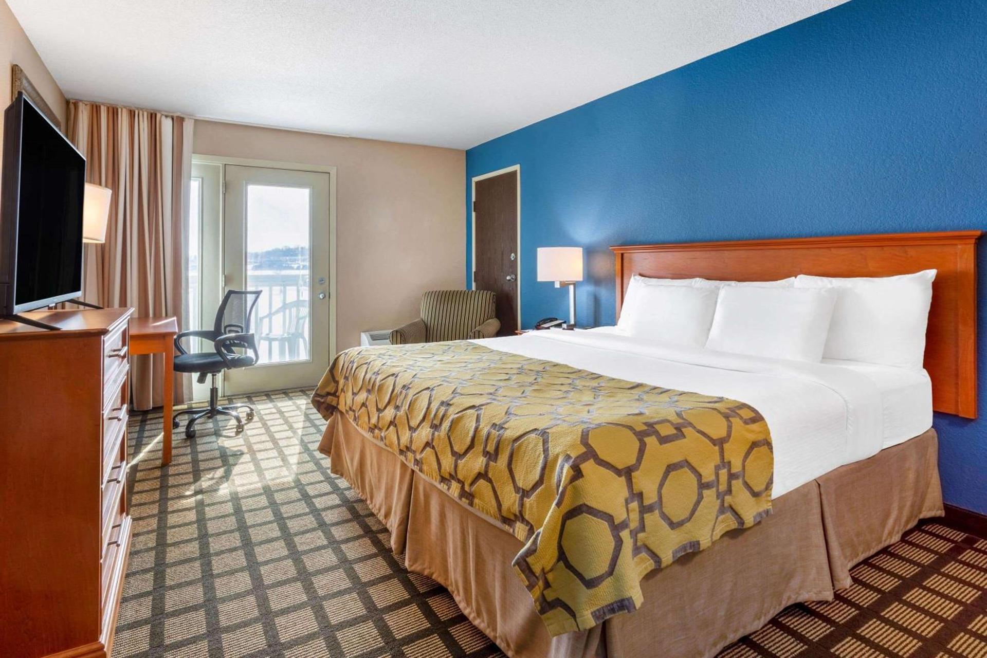 Baymont by Wyndham Rochester Mayo Clinic Area photo 19