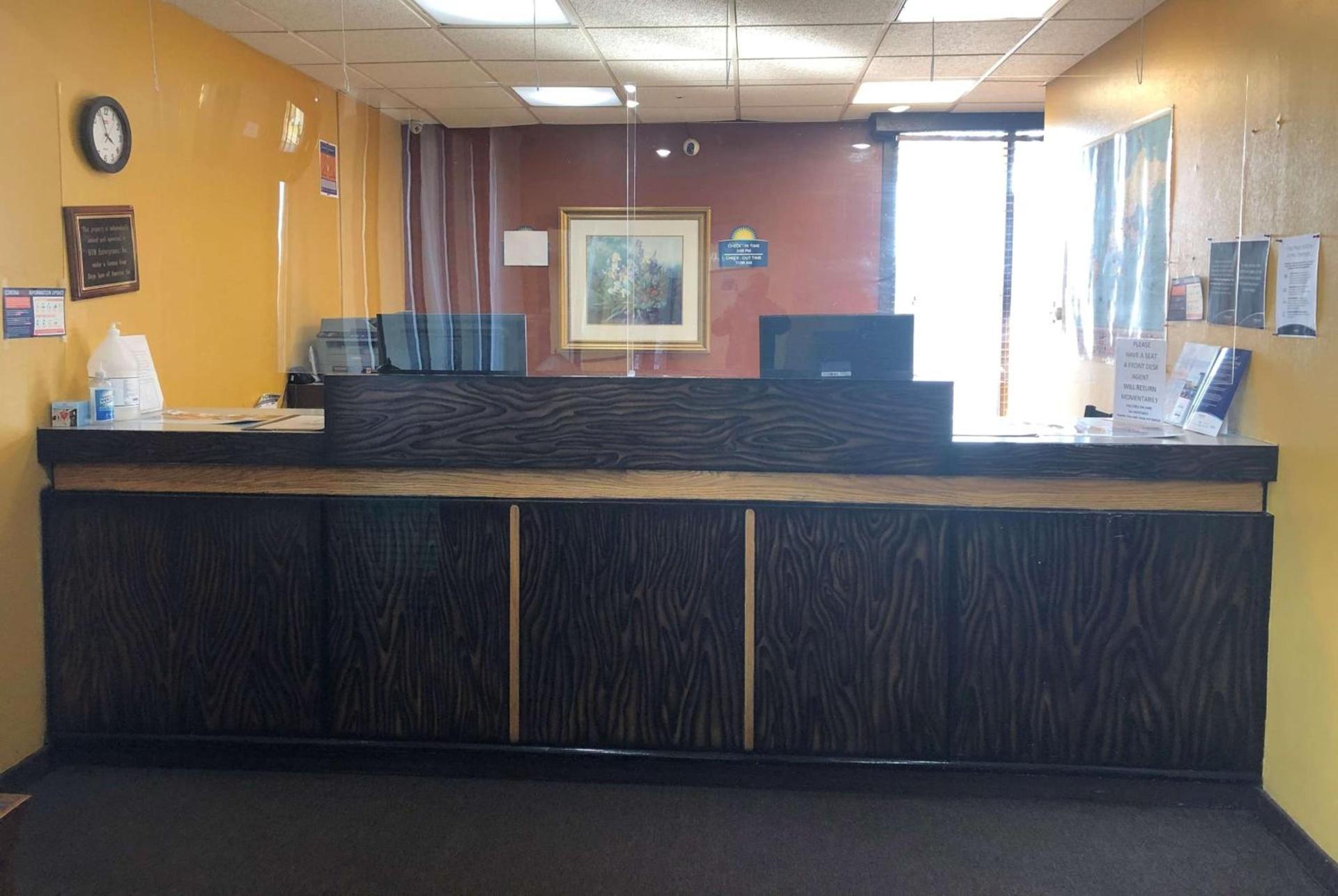 Days Inn by Wyndham Henrietta/Rochester Area photo 6