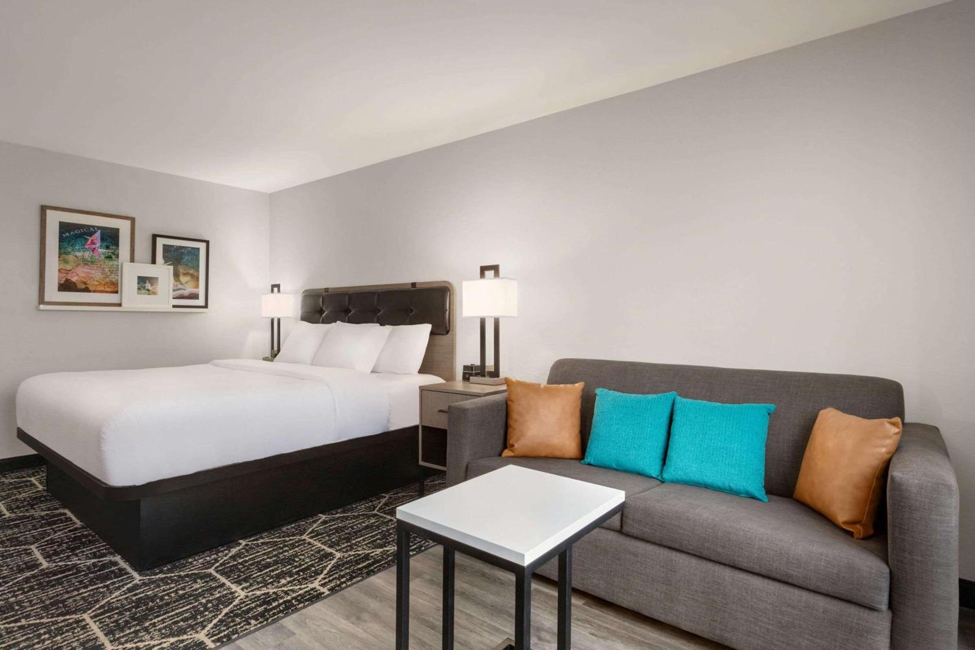 La Quinta inn & suites by Wyndham Dothan photo 98