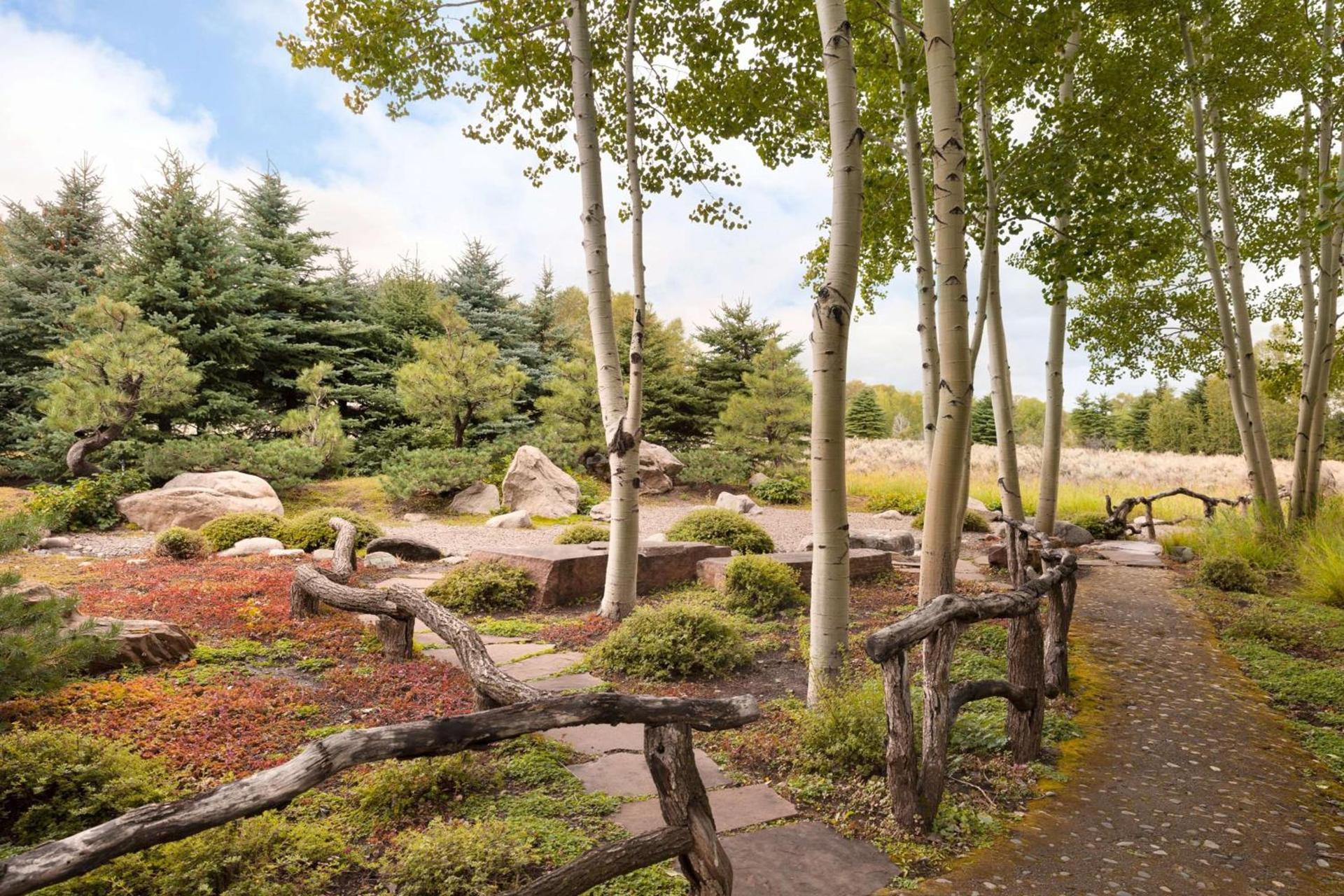 Aspen Meadows Resort photo 38