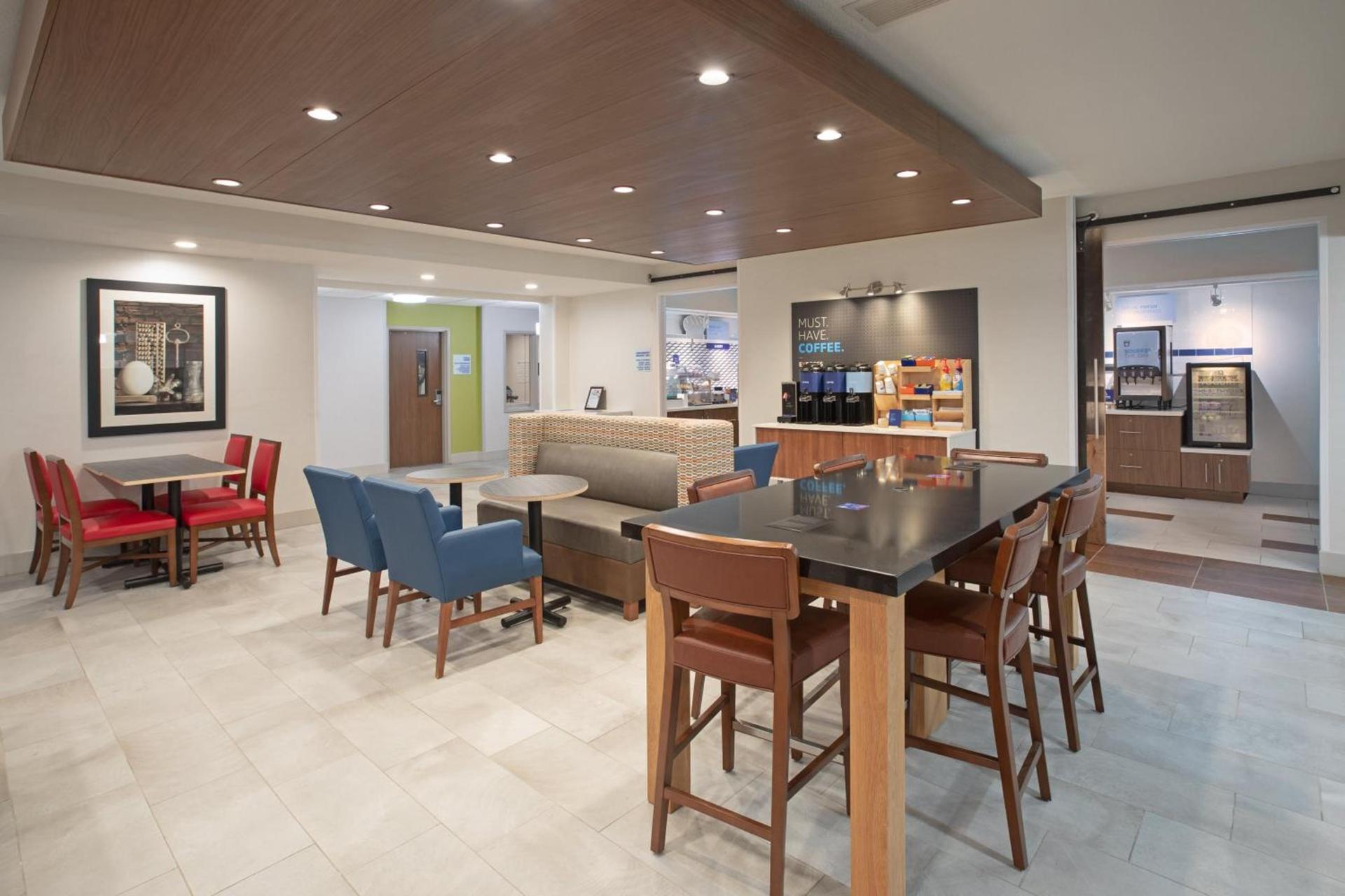 Holiday Inn Express Hotel & Suites Longmont by IHG photo 50