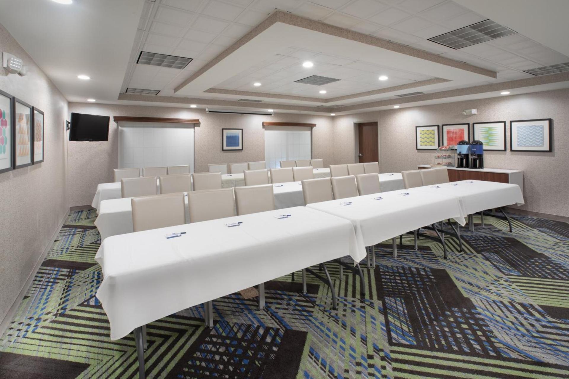 Holiday Inn Express Hotel & Suites Longmont by IHG photo 57
