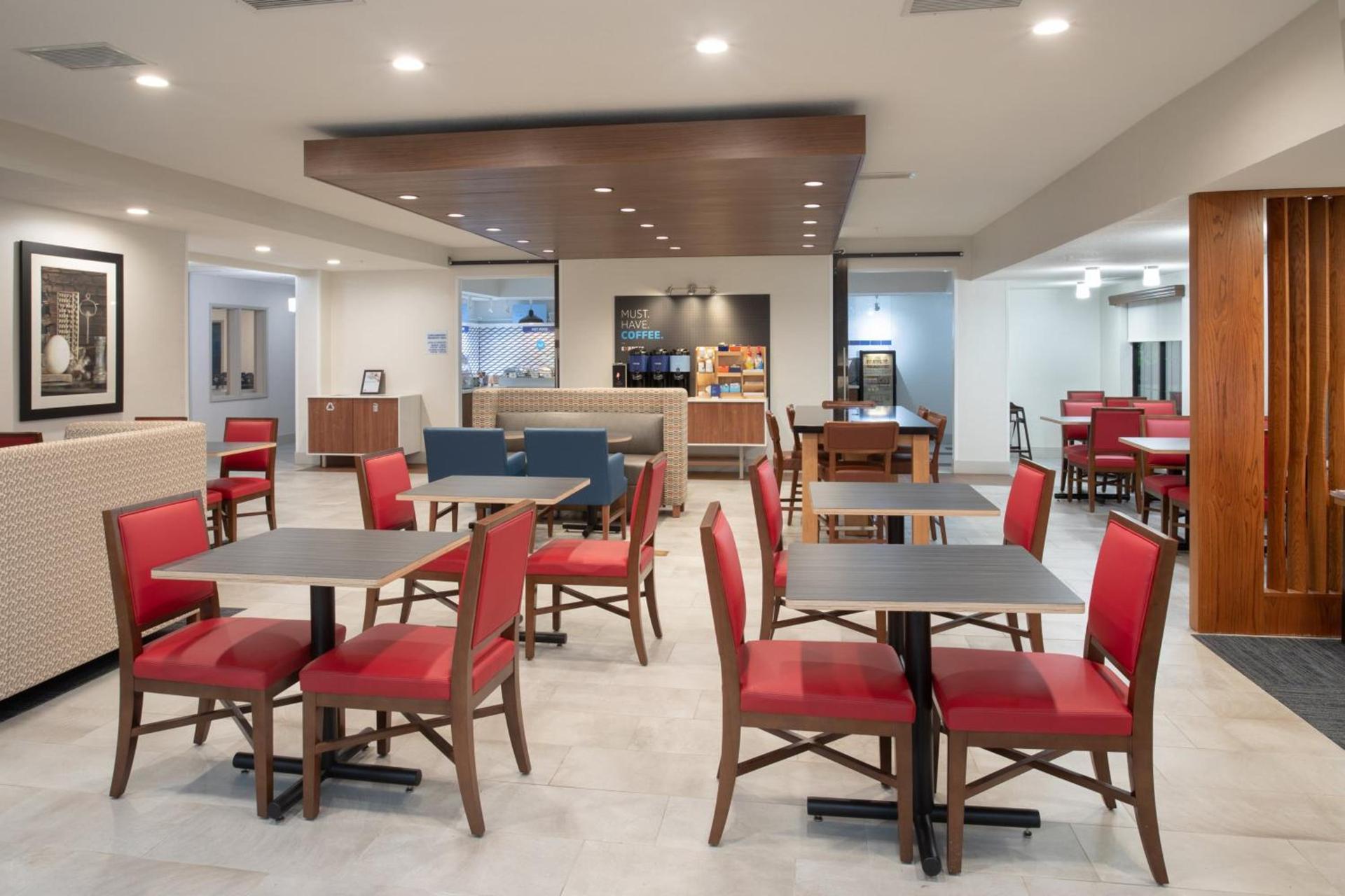 Holiday Inn Express Hotel & Suites Longmont by IHG photo 53