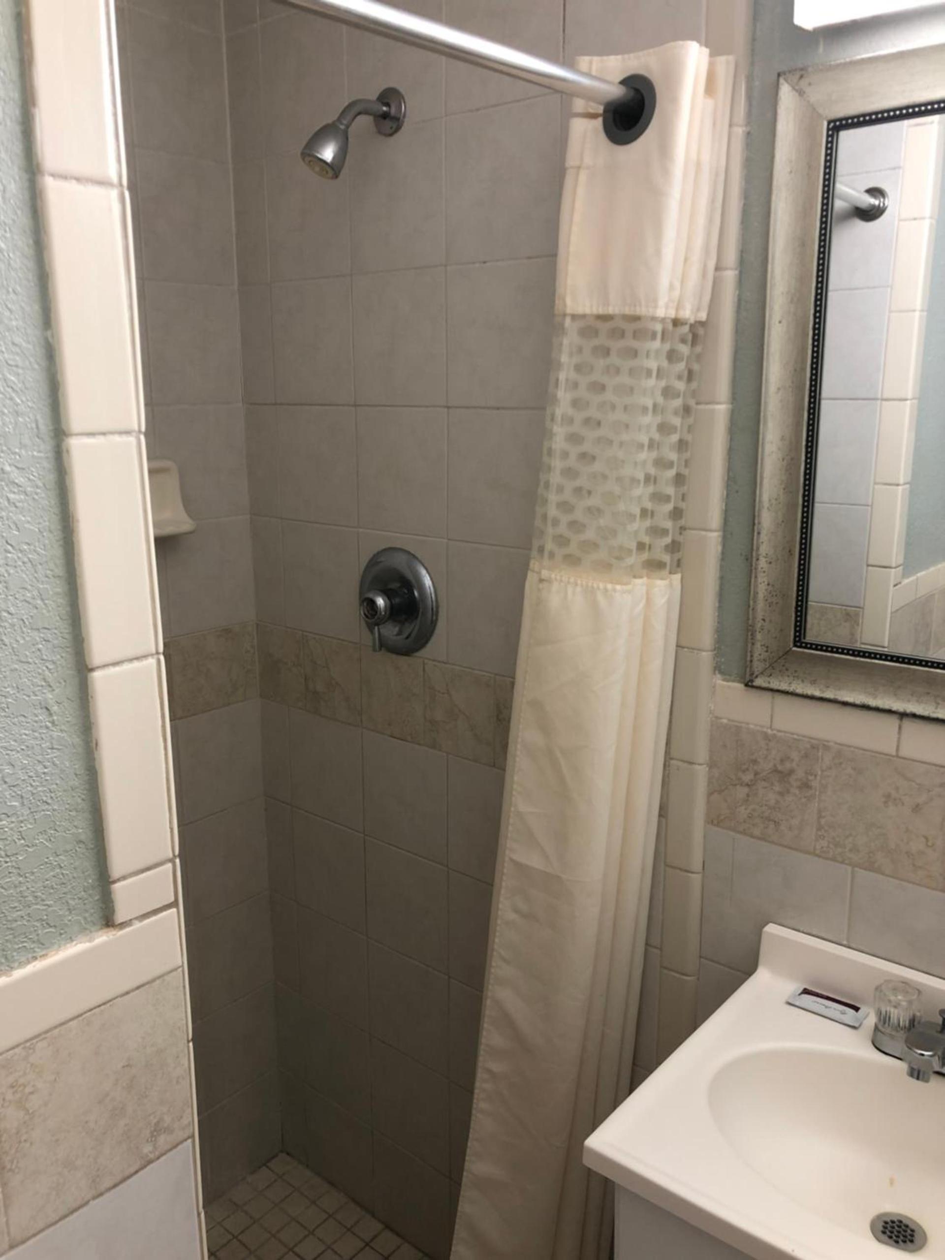 Budget inn photo 27
