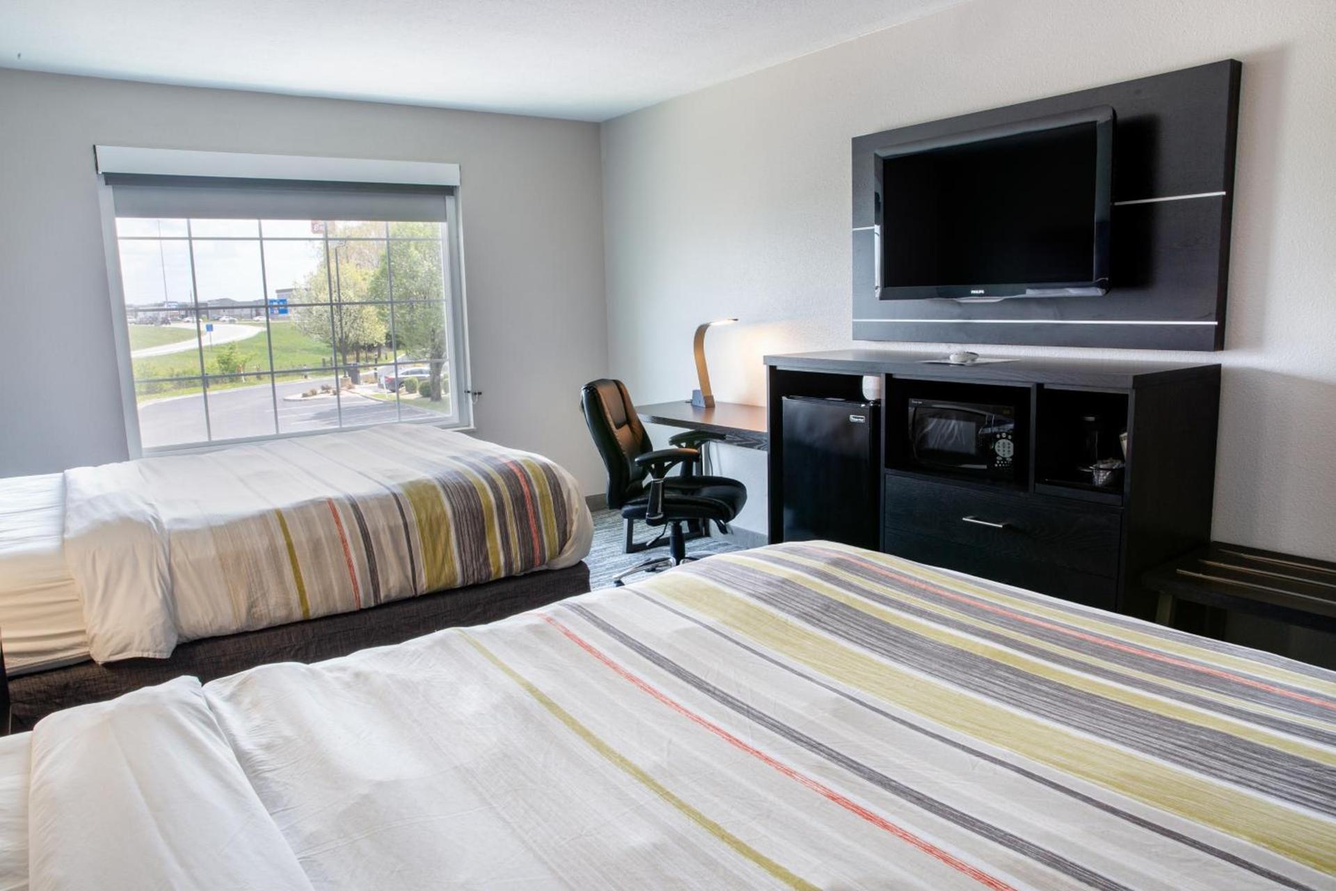 Country Inn & Suites by Radisson, Columbus West, OH photo 36