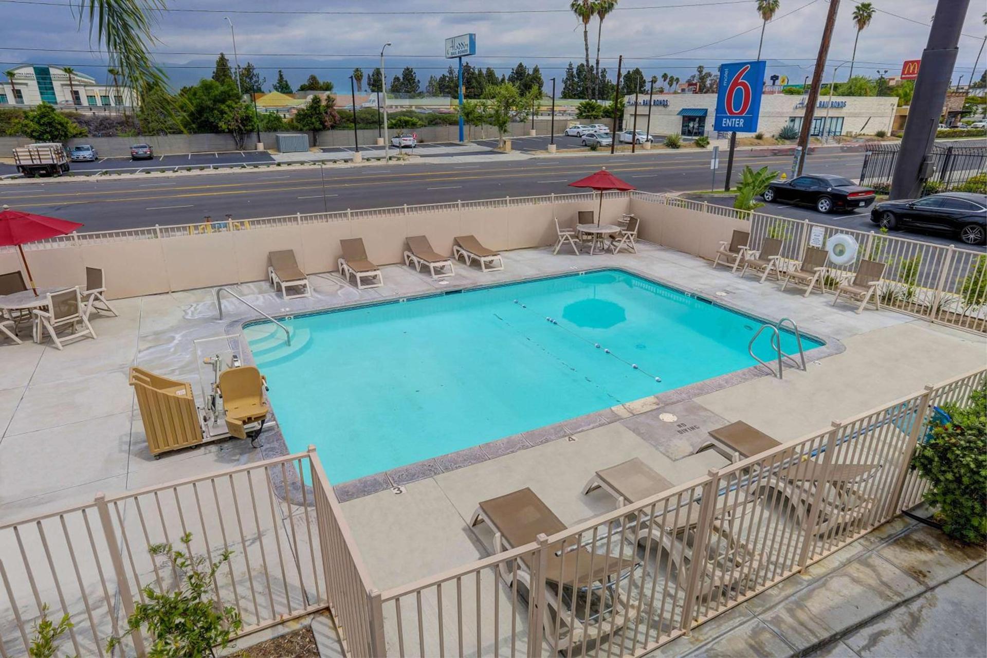 Motel 6-San Bernardino, CA - South photo 6