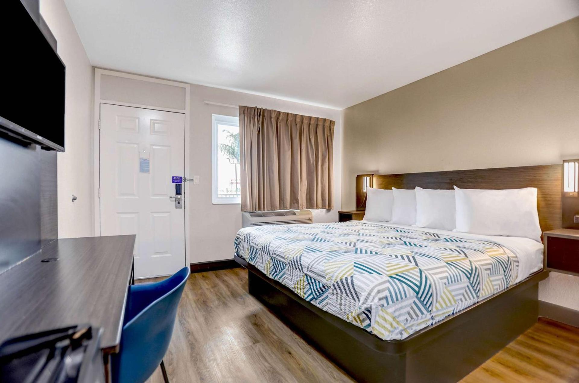 Motel 6-San Bernardino, CA - South photo 17