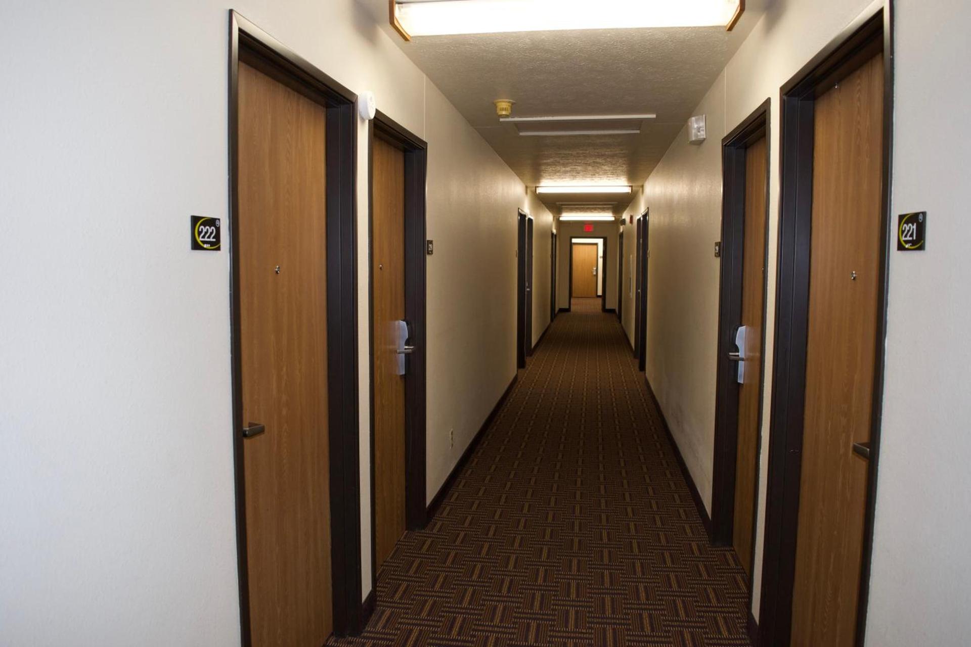 AmeriVu Inn and Suites Shawano WI photo 14