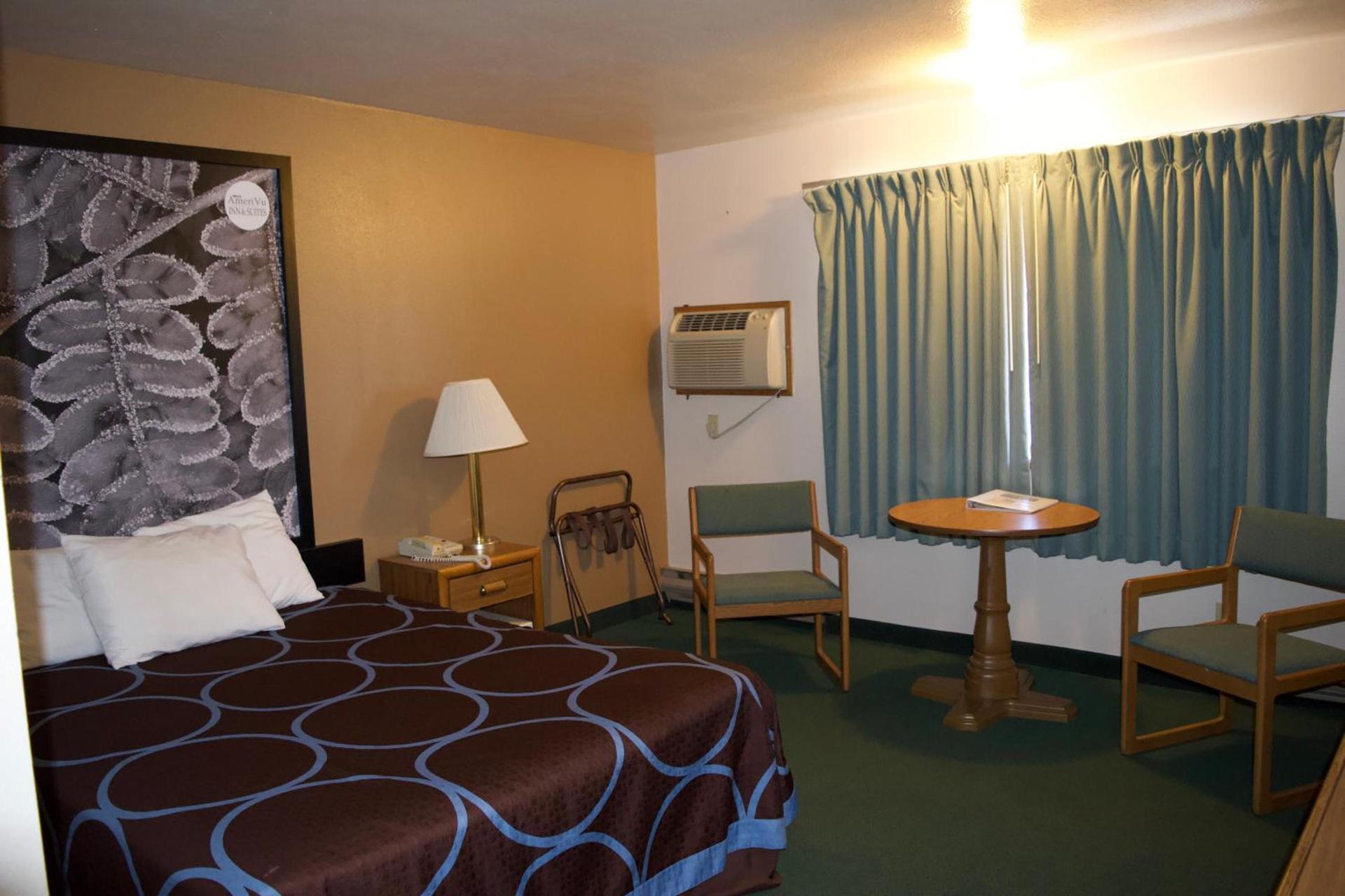 AmeriVu Inn and Suites Shawano WI photo 35