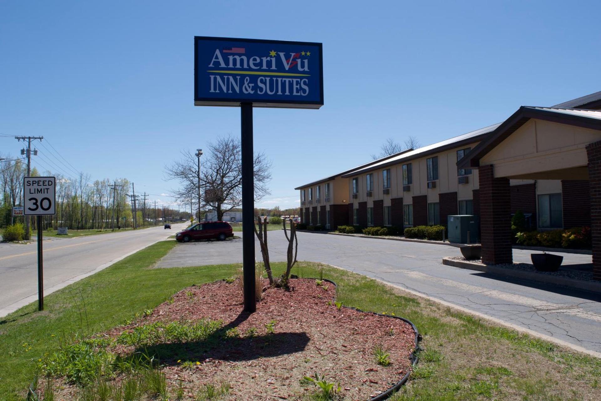 AmeriVu Inn and Suites Shawano WI photo 37