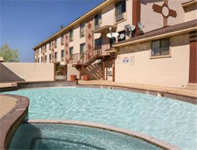 Super 8 by Wyndham Carlsbad photo 20