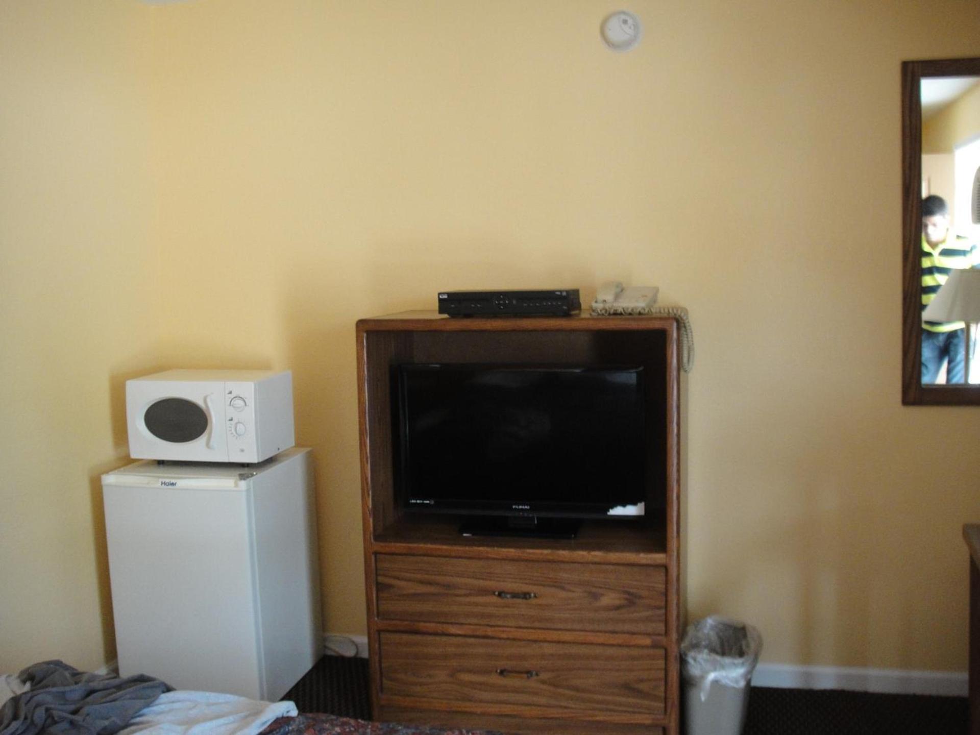 California Motel photo 24