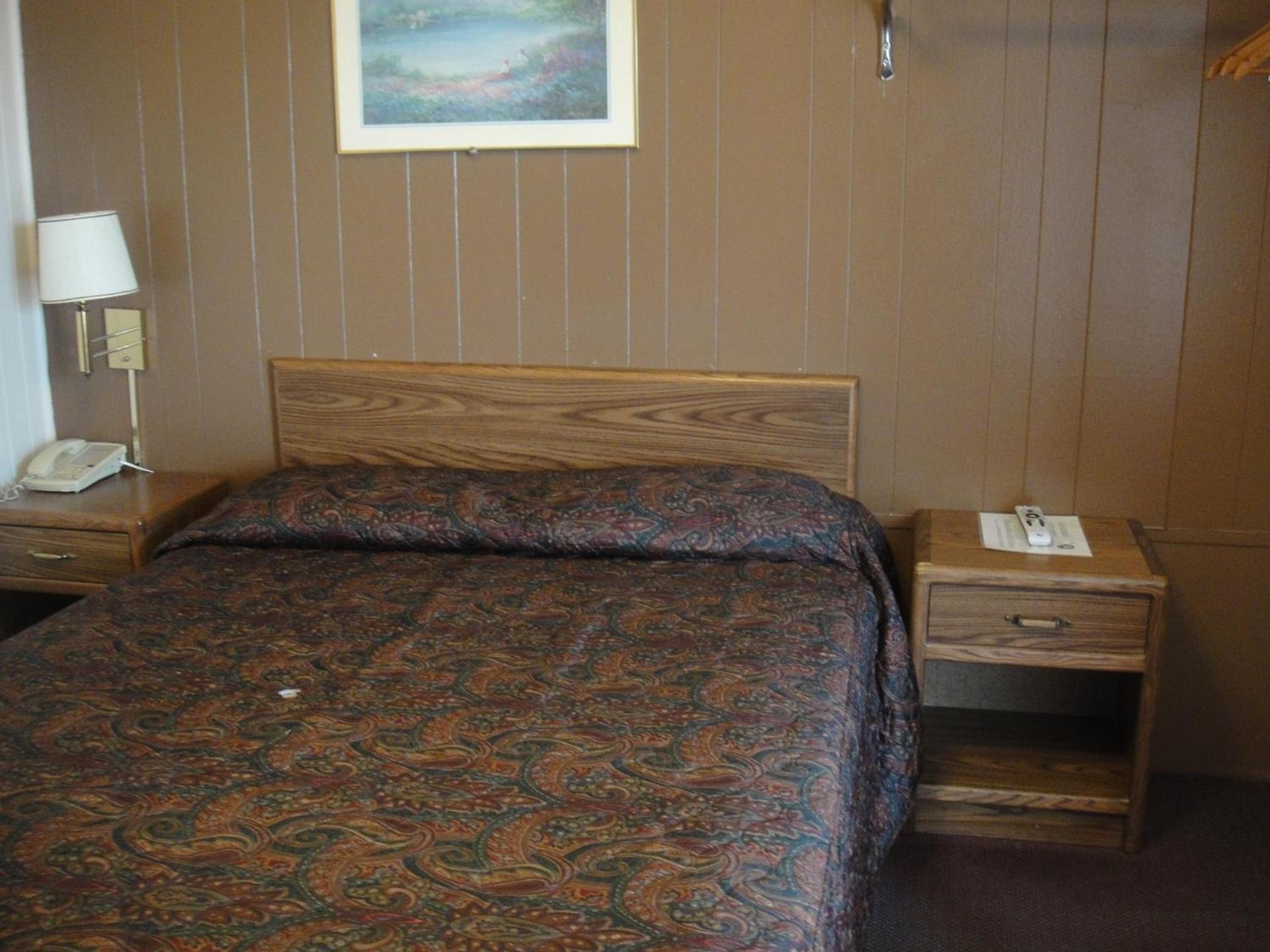 California Motel photo 12