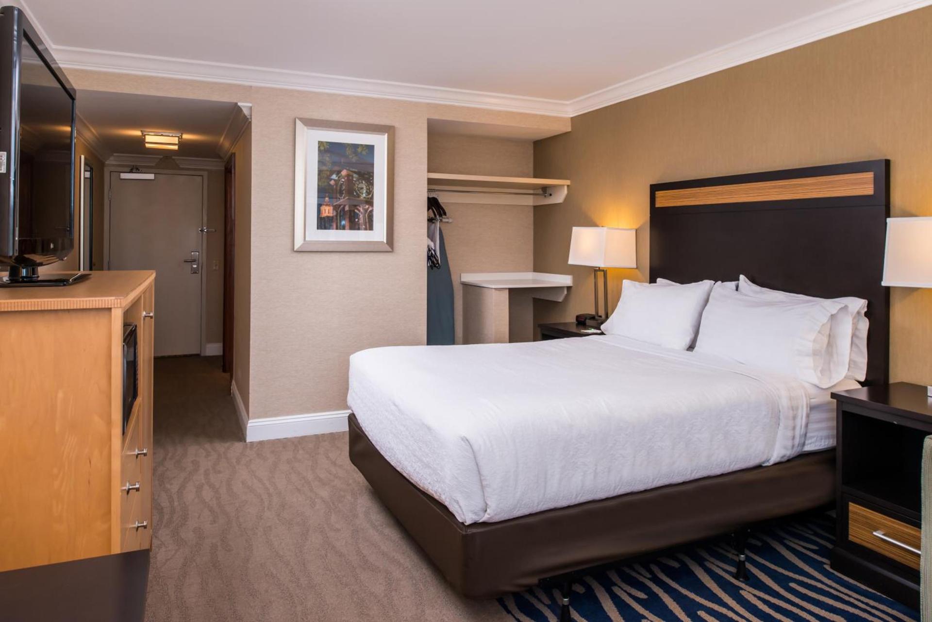 Doubletree By Hilton Concord Downtown photo 15