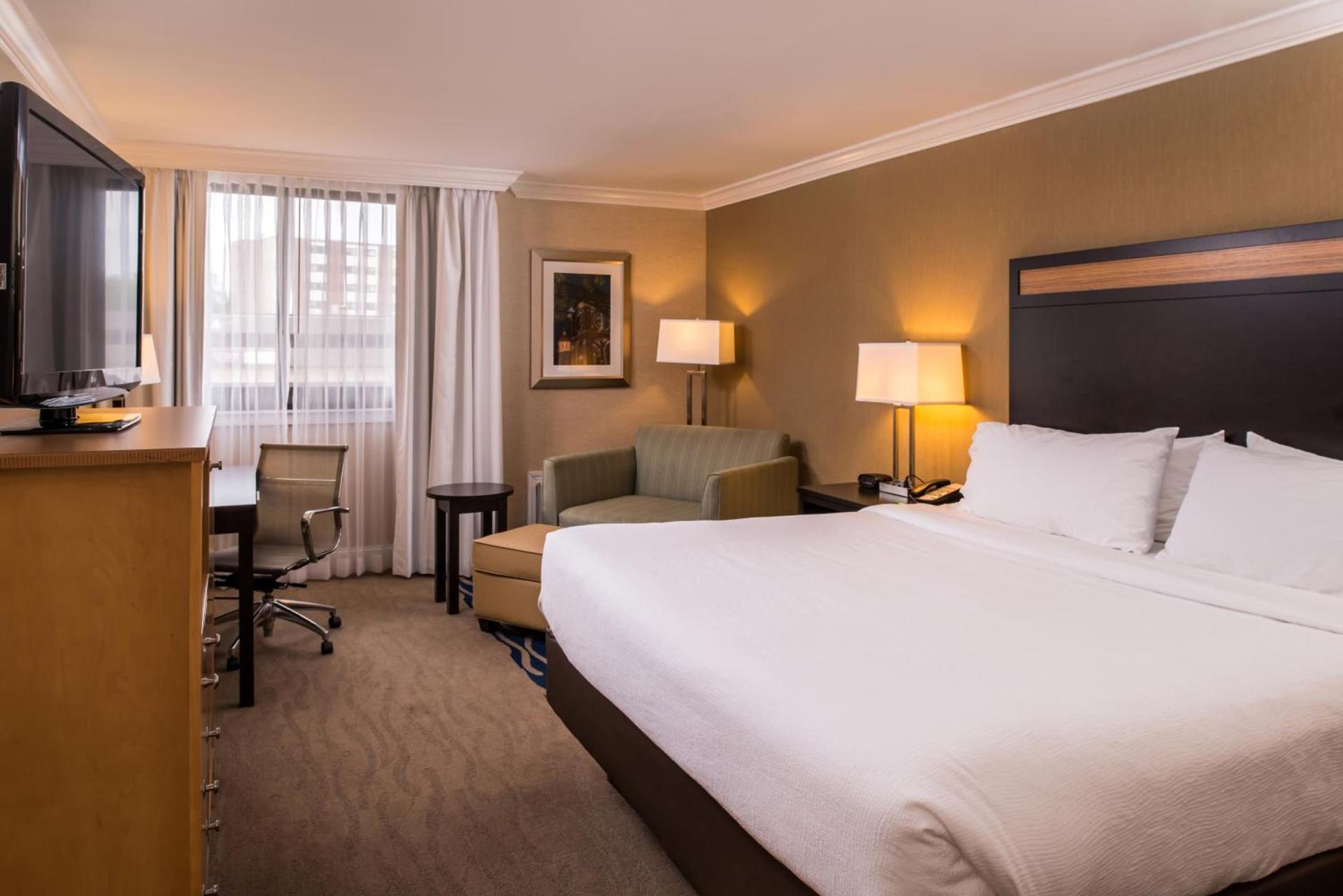 Doubletree By Hilton Concord Downtown photo 19