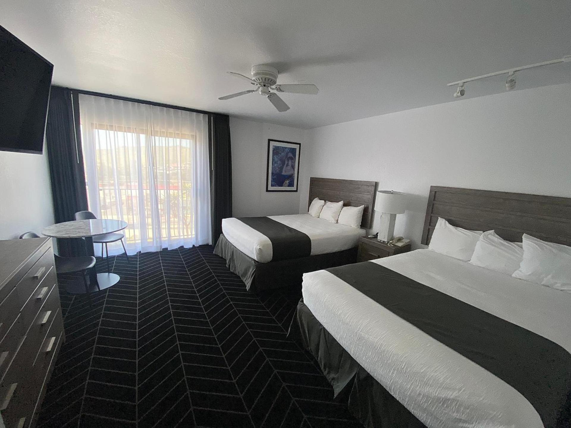 Masterpiece Hotel photo 32