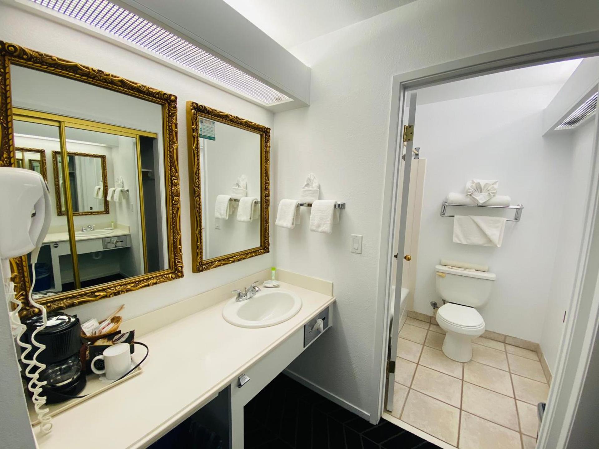 Masterpiece Hotel photo 47