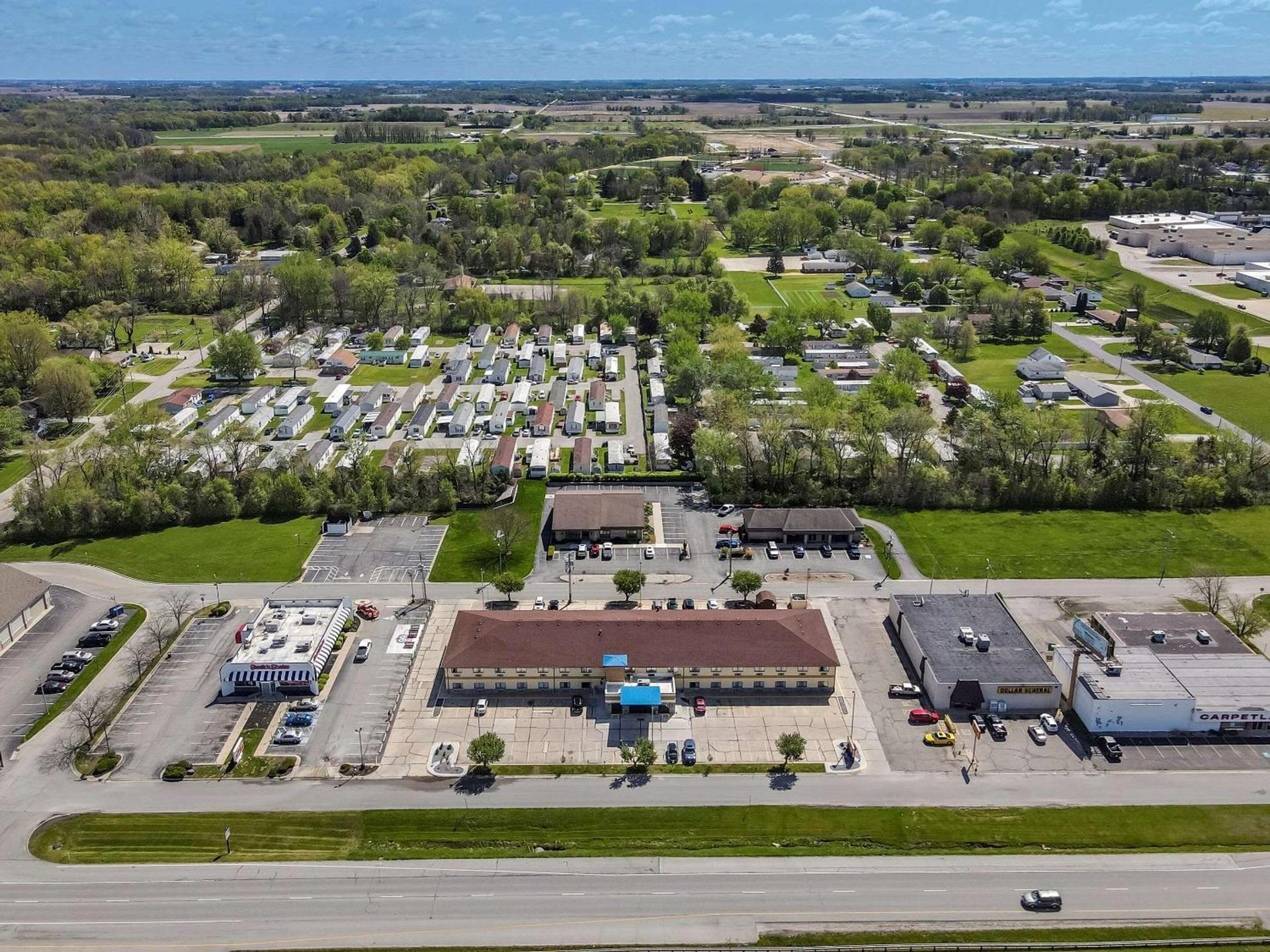 Comfort Inn Near Kokomo Speedway photo 2