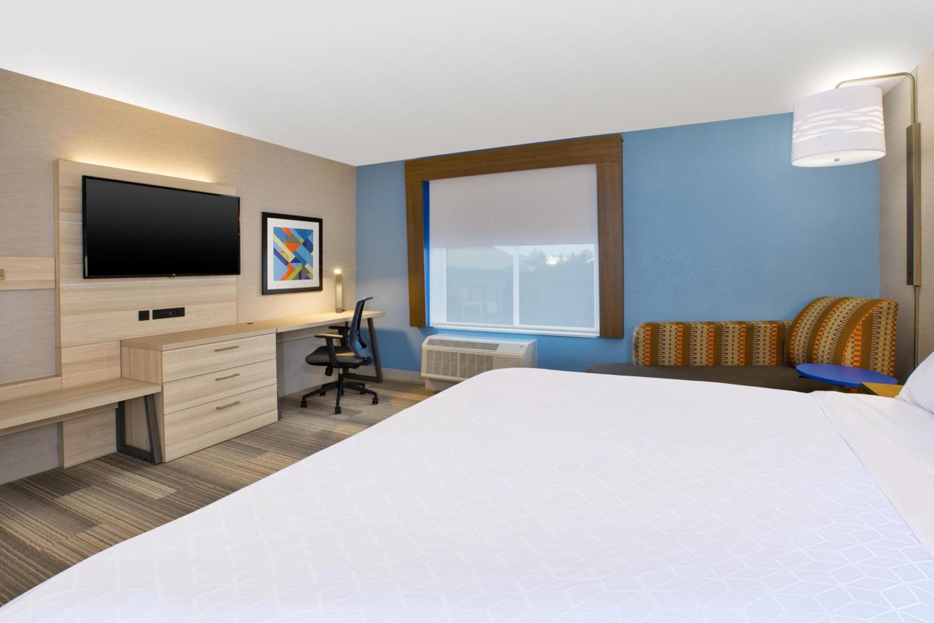 Holiday Inn Express & Suites Wooster by IHG photo 5