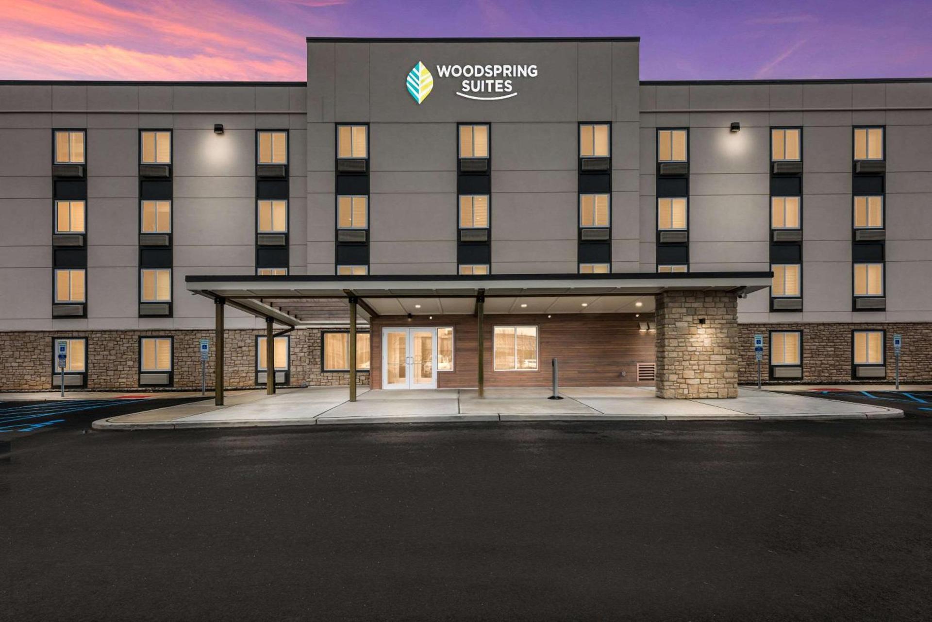 WoodSpring Suites Linden photo 3