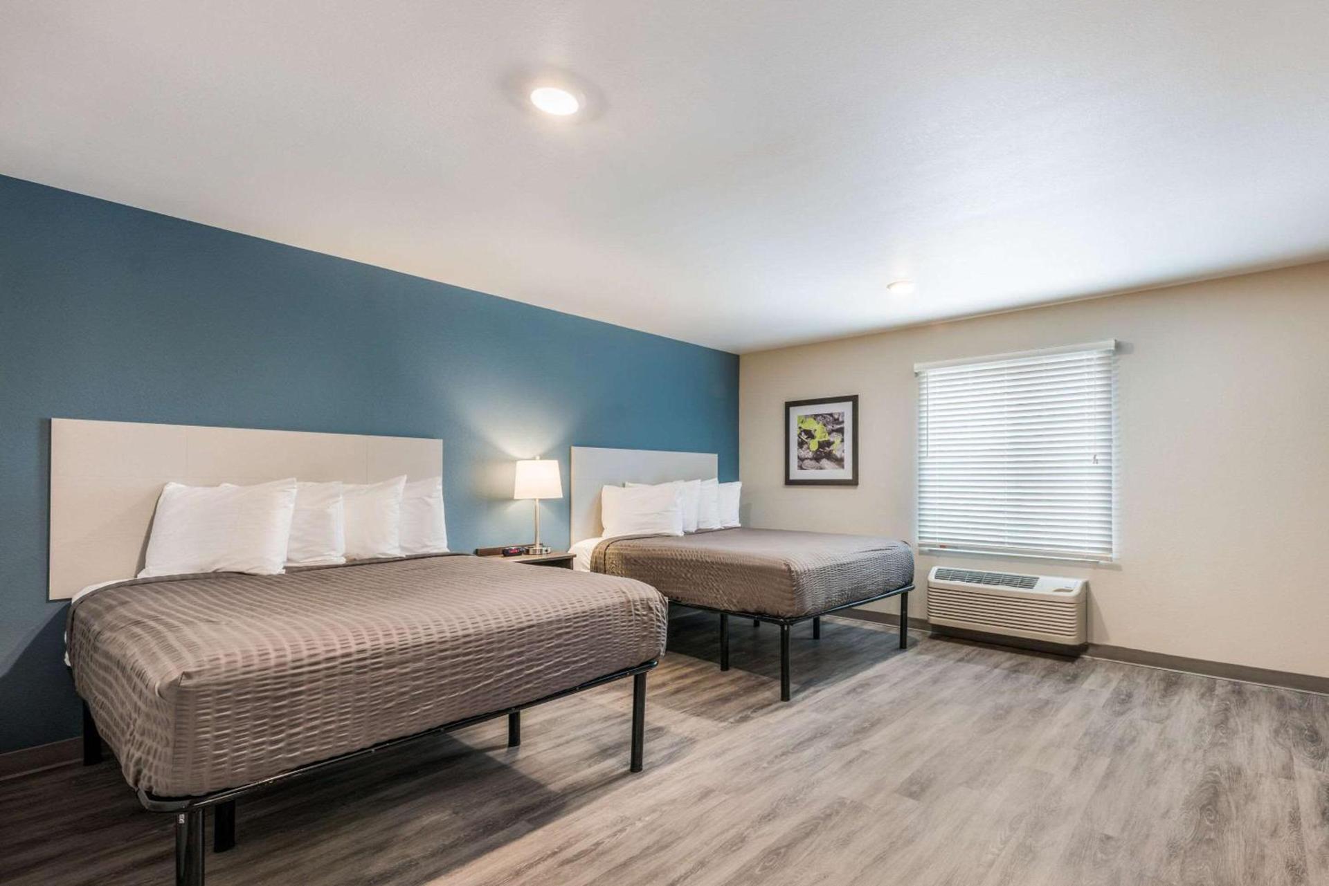 WoodSpring Suites Linden photo 11