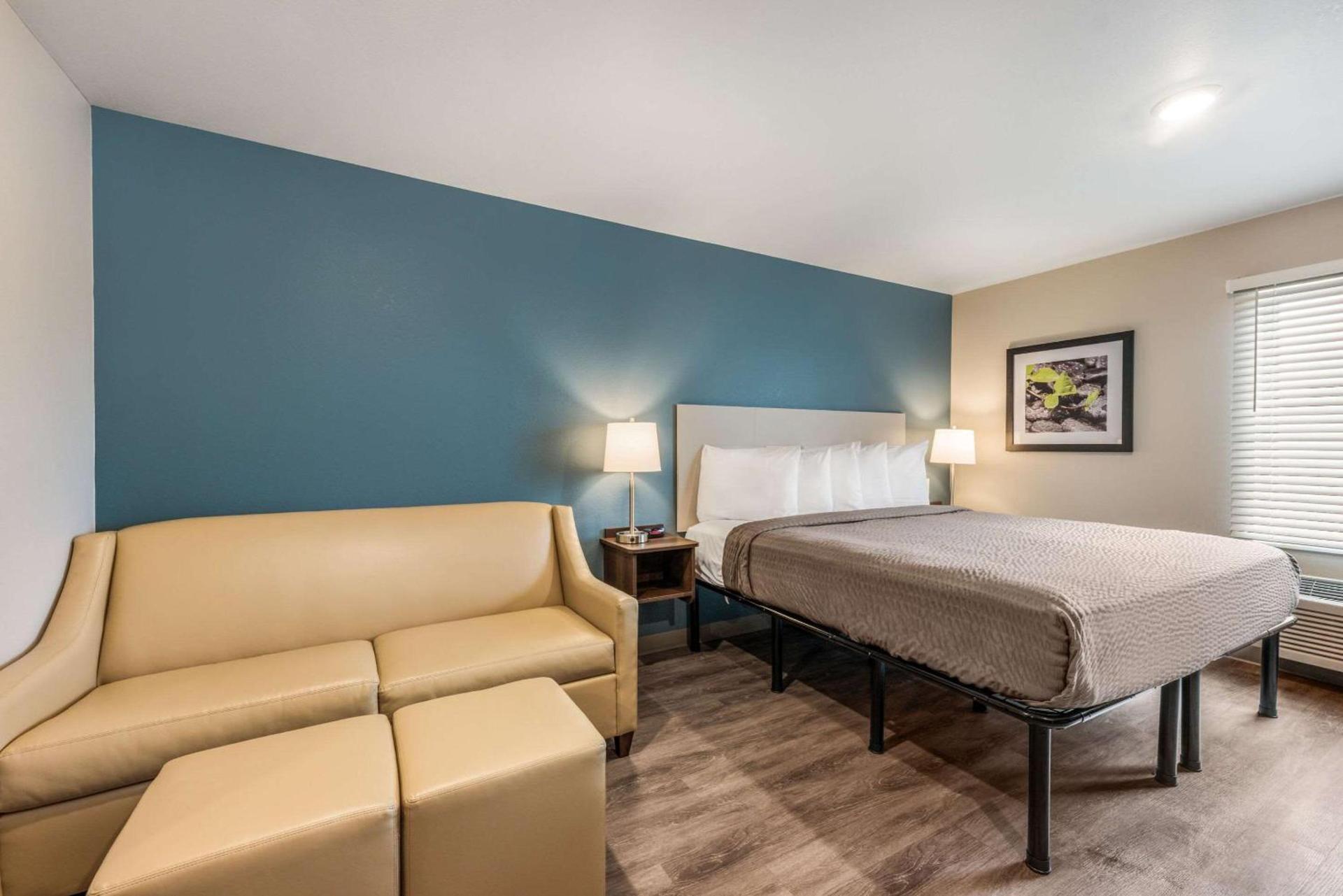 WoodSpring Suites Linden photo 16