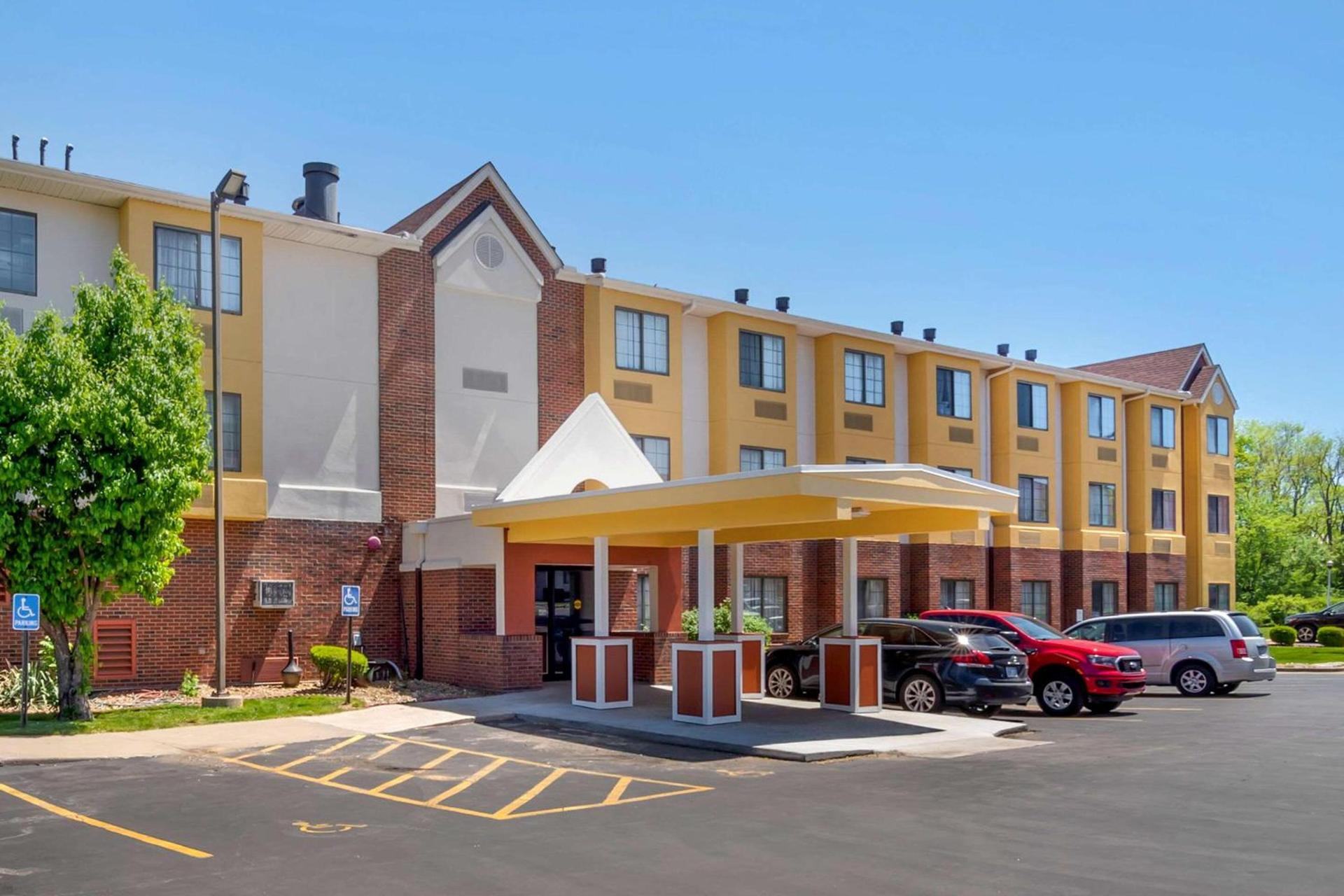 Quality Inn Overland Park Kansas City photo 2