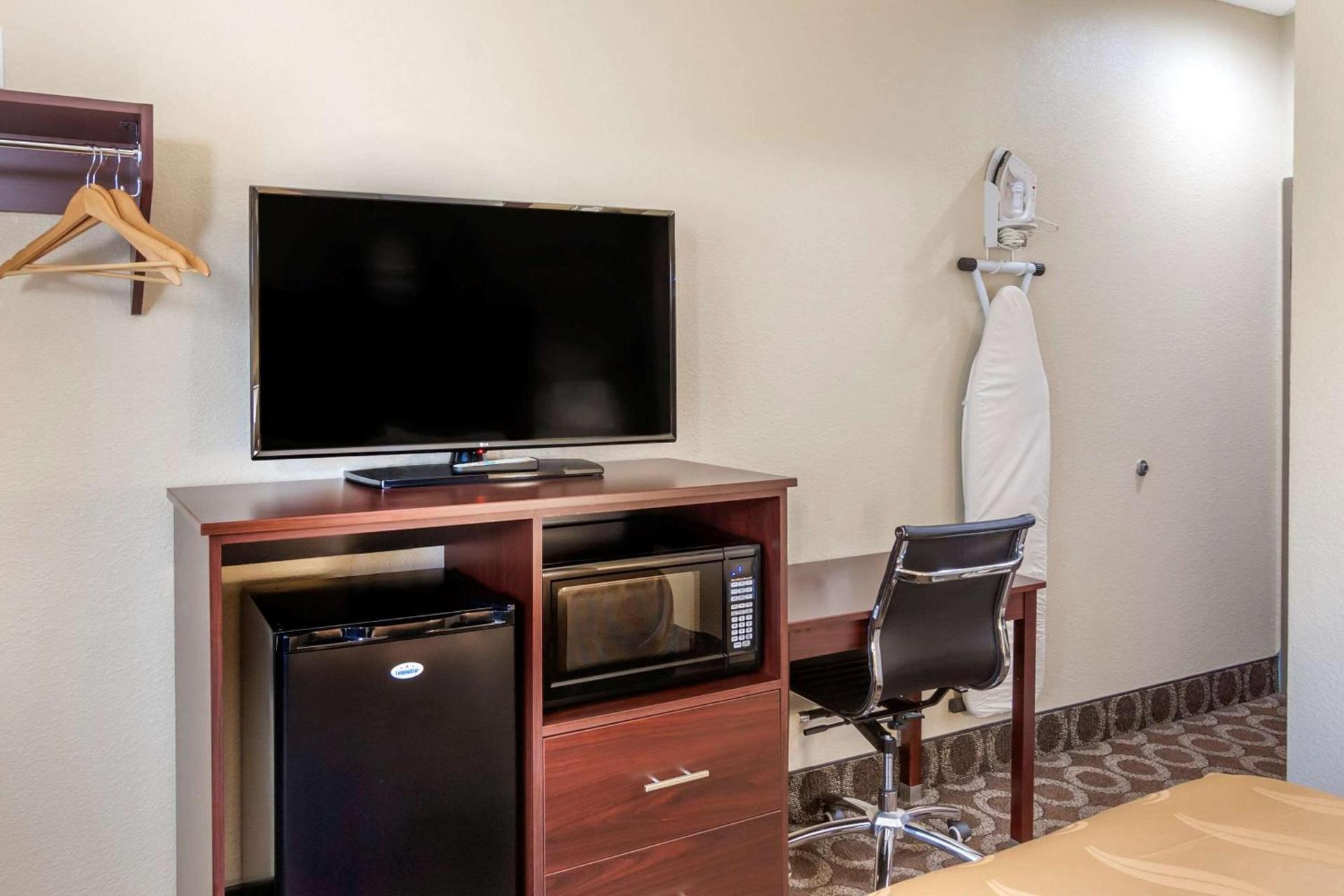Quality Inn Overland Park Kansas City photo 15