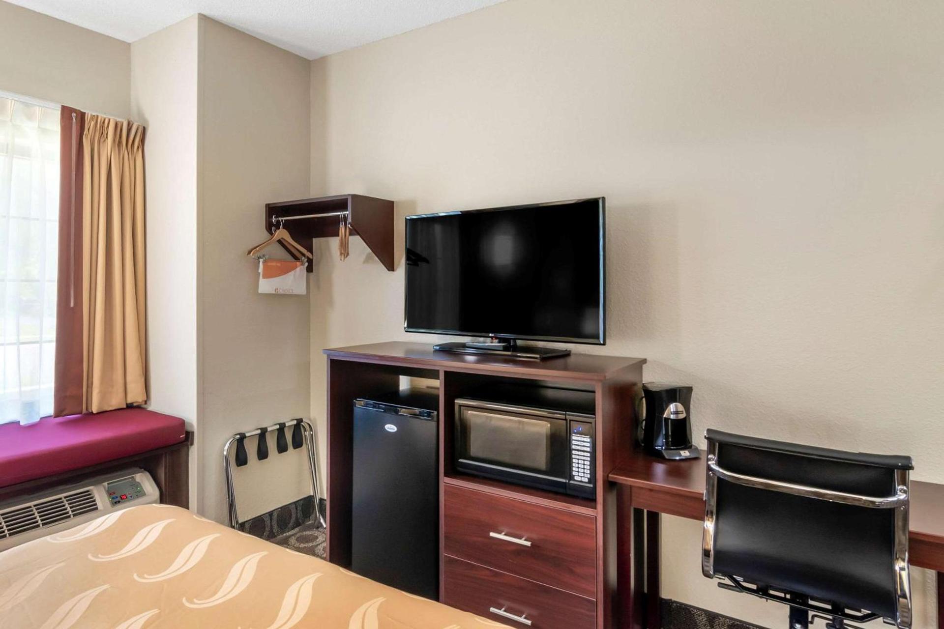Quality Inn Overland Park Kansas City photo 16