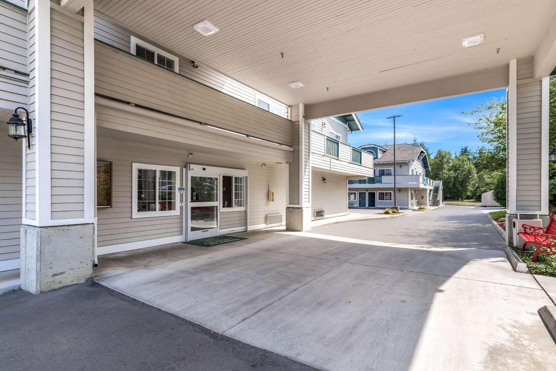 Quality Inn & Suites Bainbridge Island photo 50