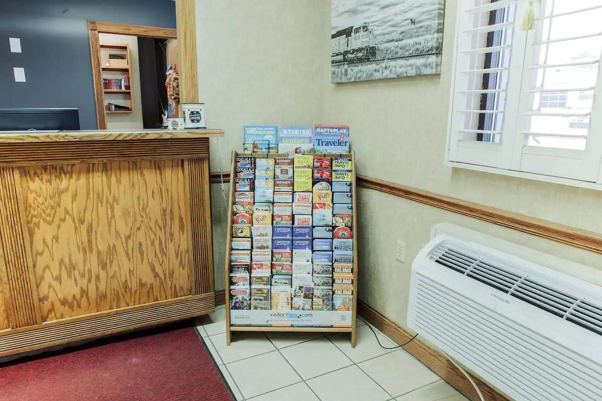Sky-Palace Inn & Suites McCook photo 2