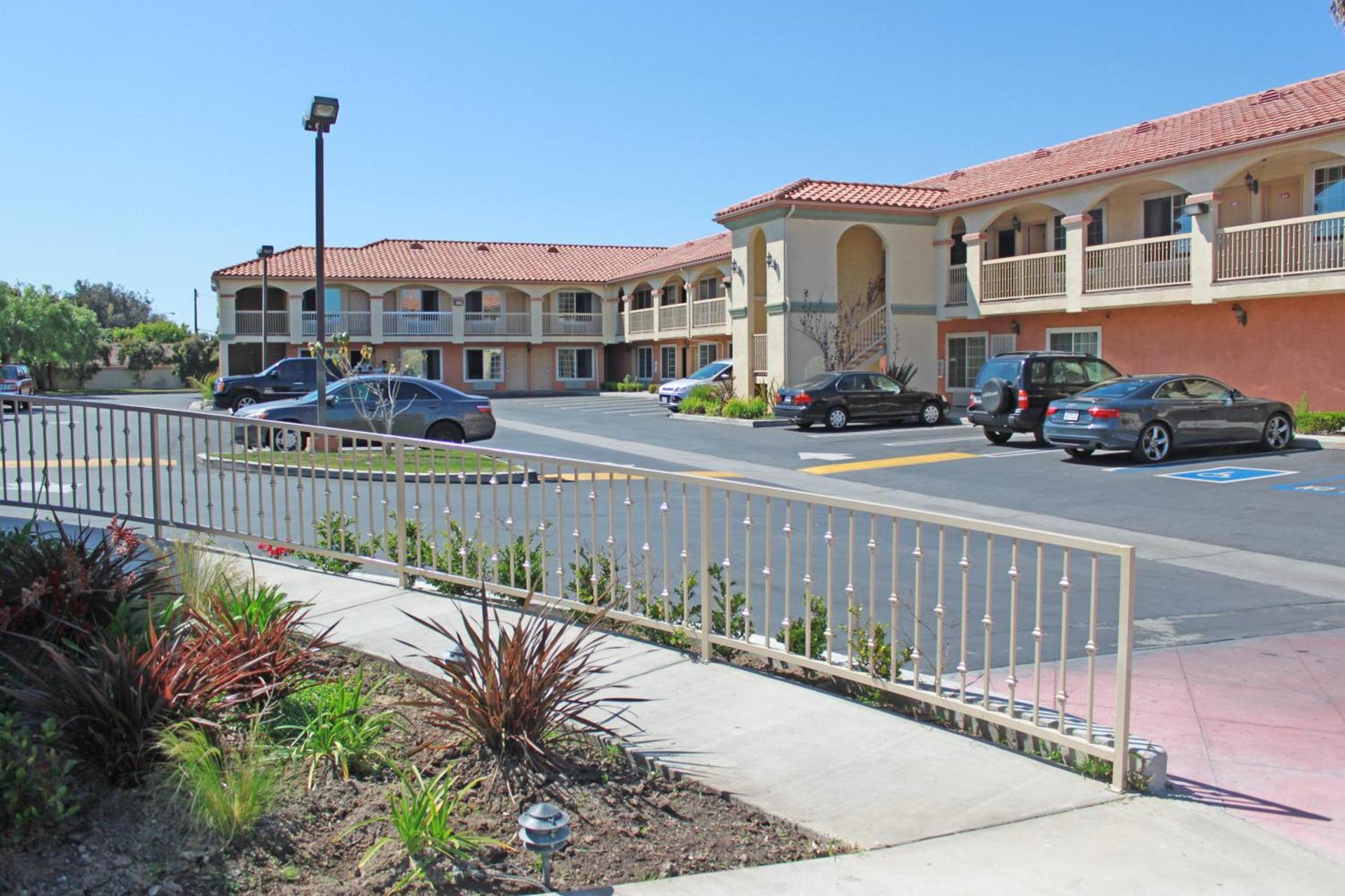 Crystal Inn Suites & Spas photo 7