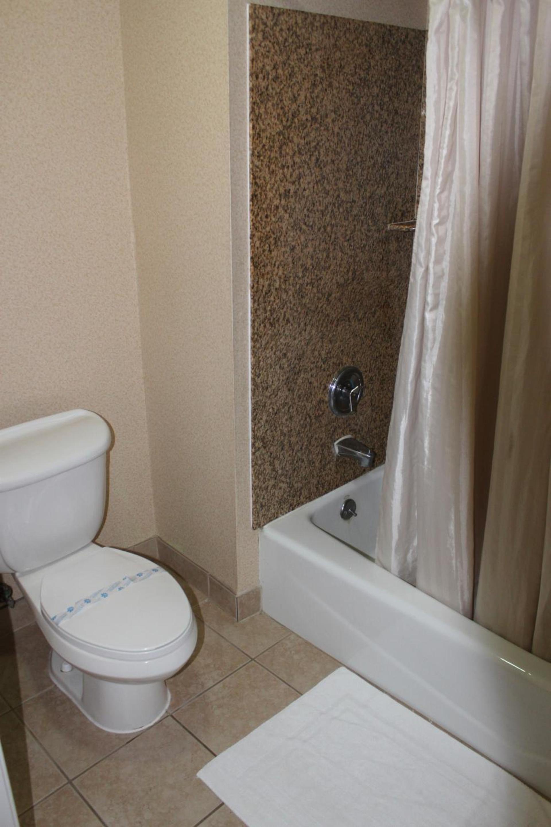 Crystal Inn Suites & Spas photo 51