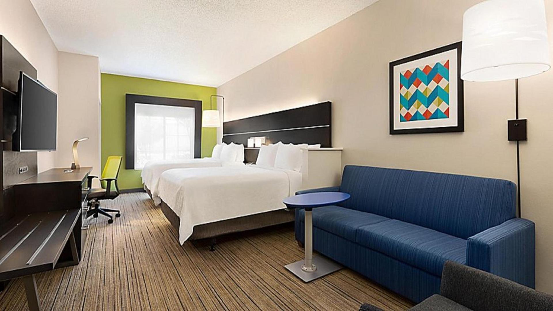 Holiday Inn Express and Suites Pryor by IHG photo 19
