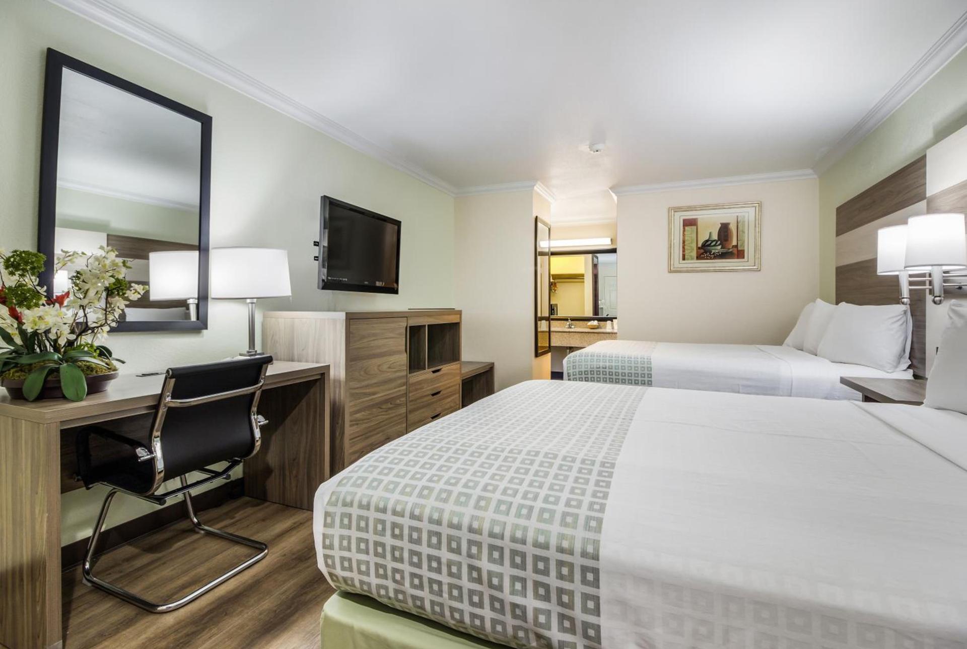 Americas Best Value Inn Columbus photo 24