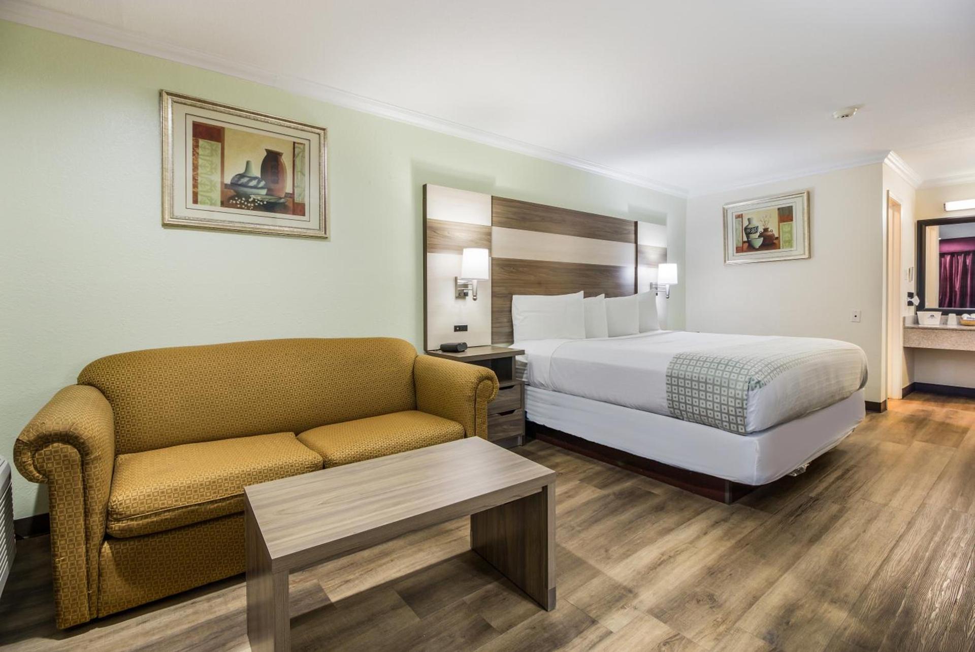 Americas Best Value Inn Columbus photo 30